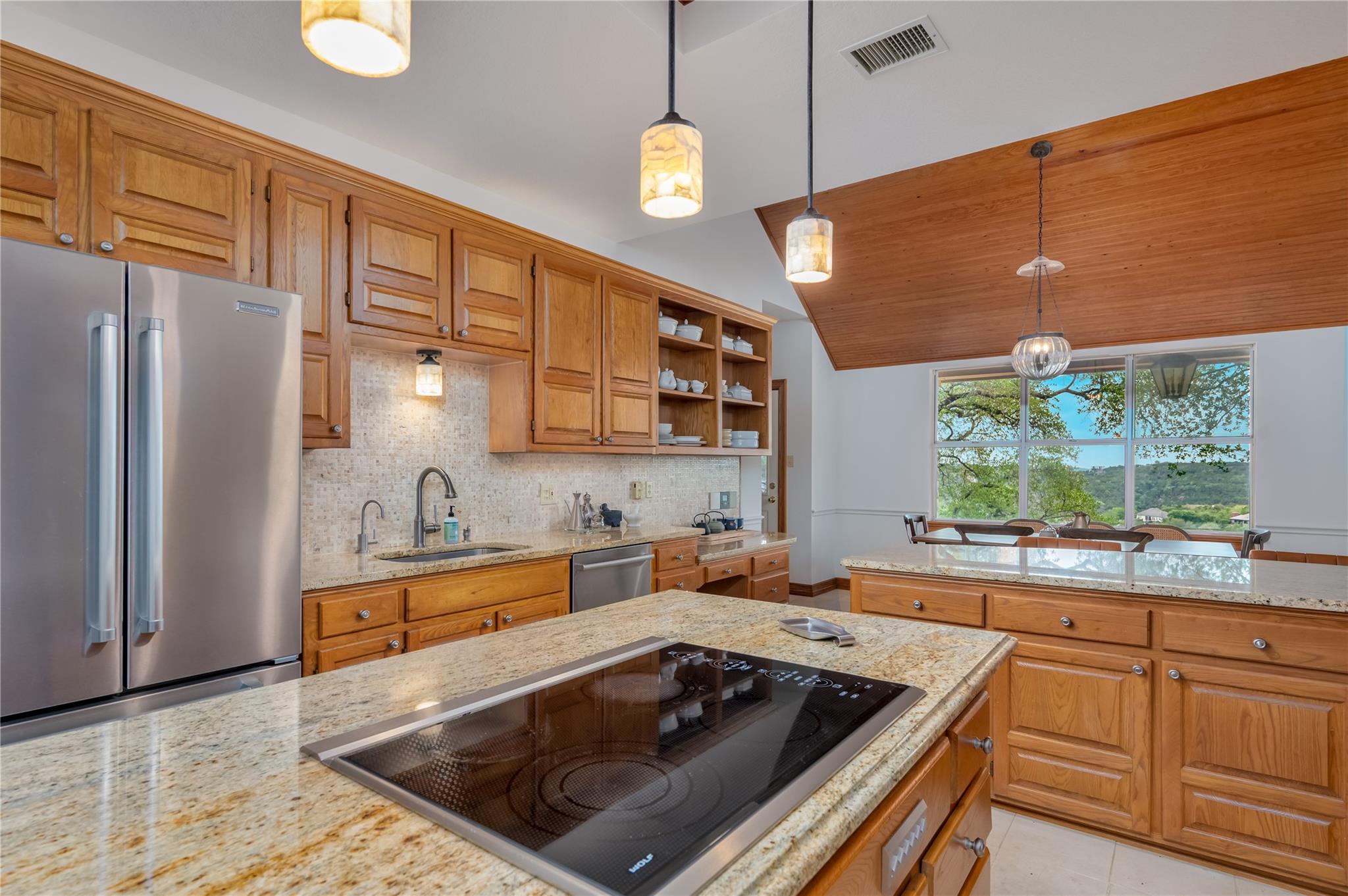 8817 Bell Mountain Dr, Austin, TX 78730