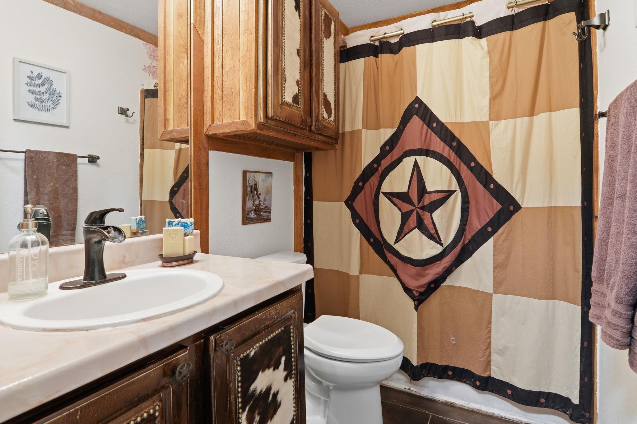 202 Pheasant Trl, Bastrop, TX 78602