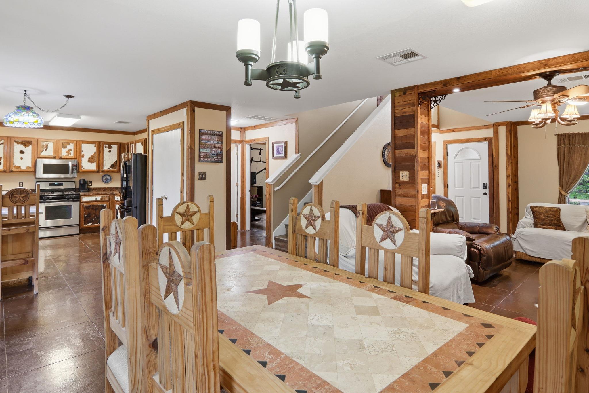 202 Pheasant Trl, Bastrop, TX 78602