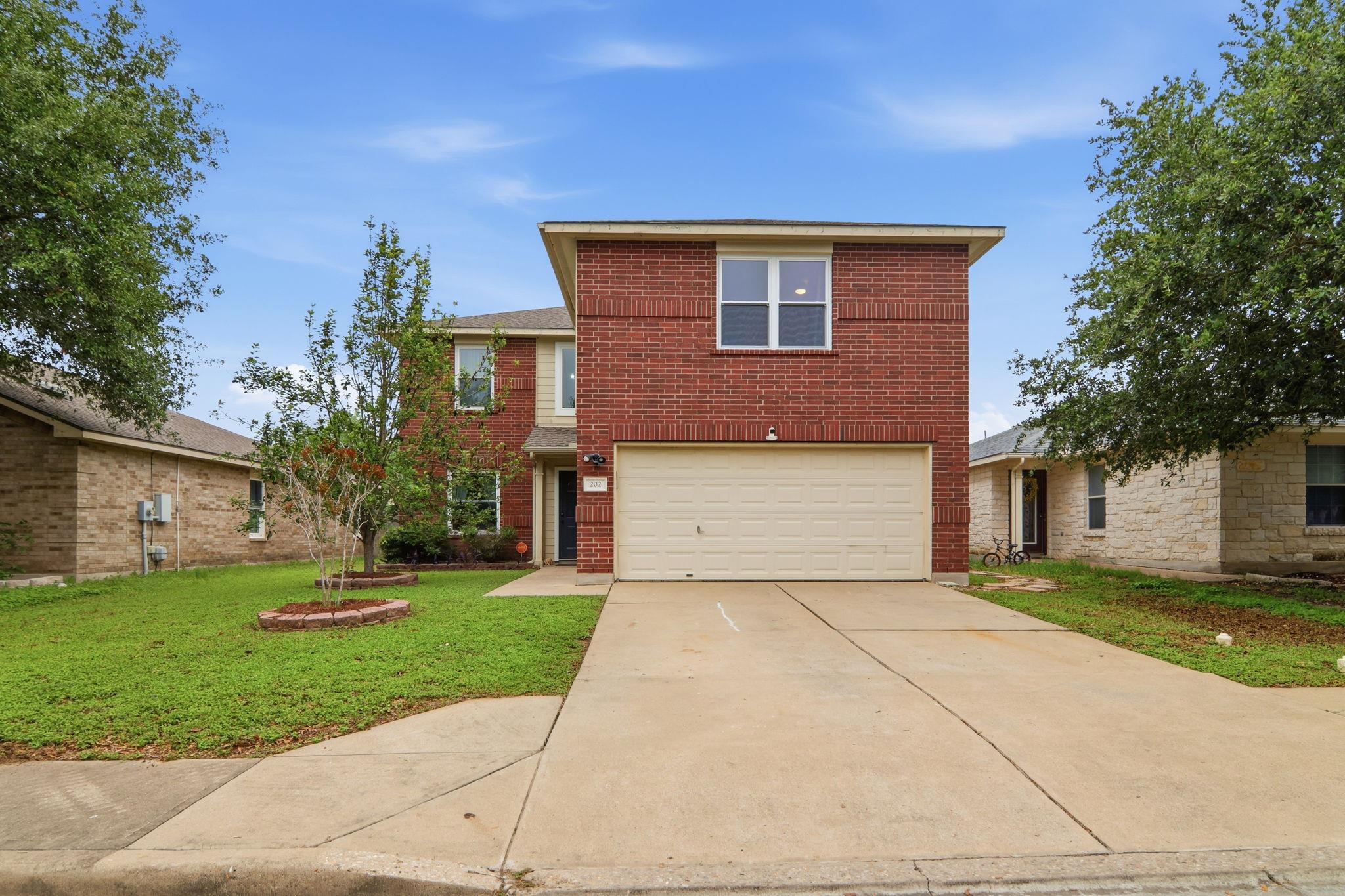 202 Pheasant Trl, Bastrop, TX 78602