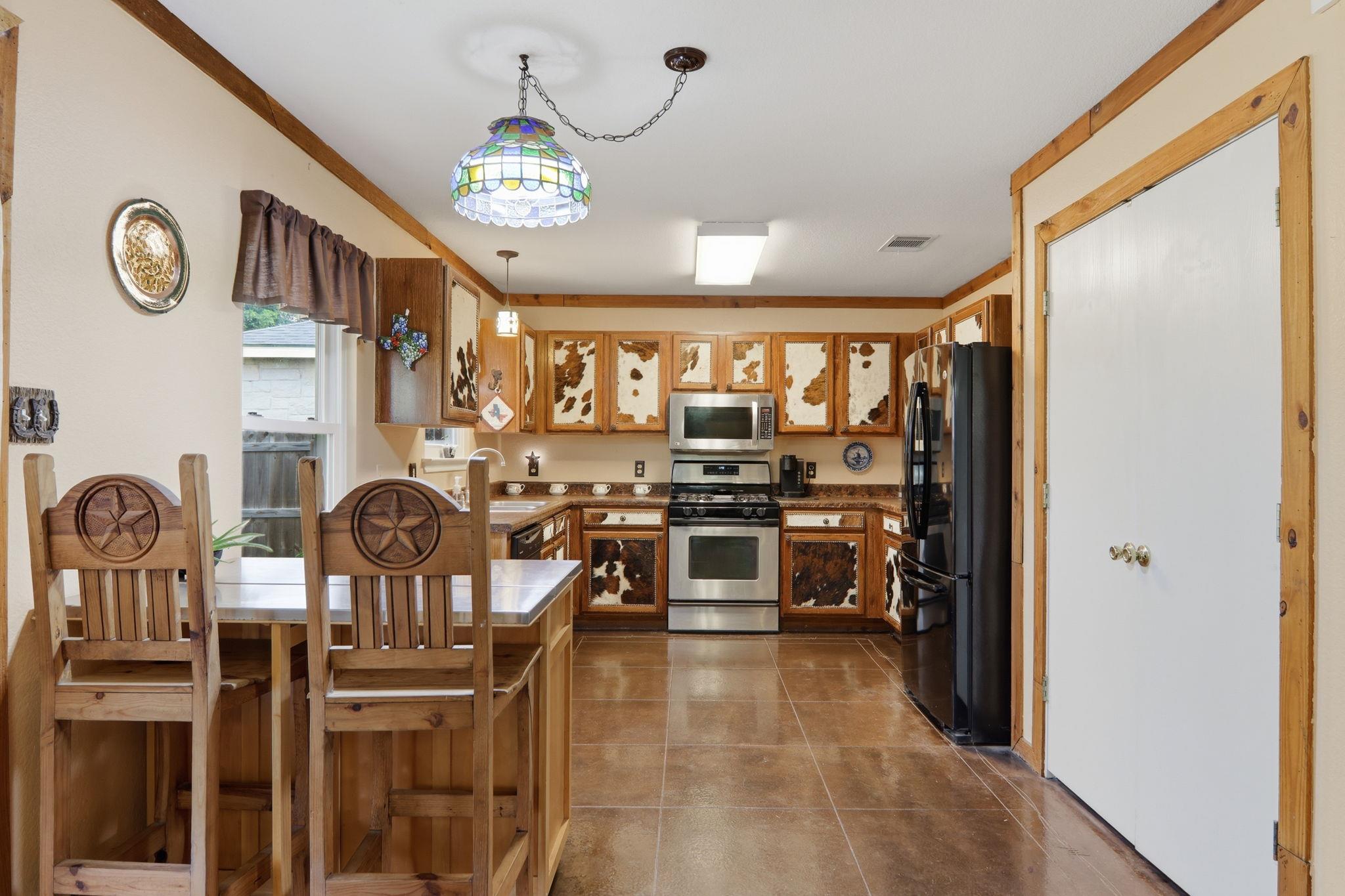 202 Pheasant Trl, Bastrop, TX 78602