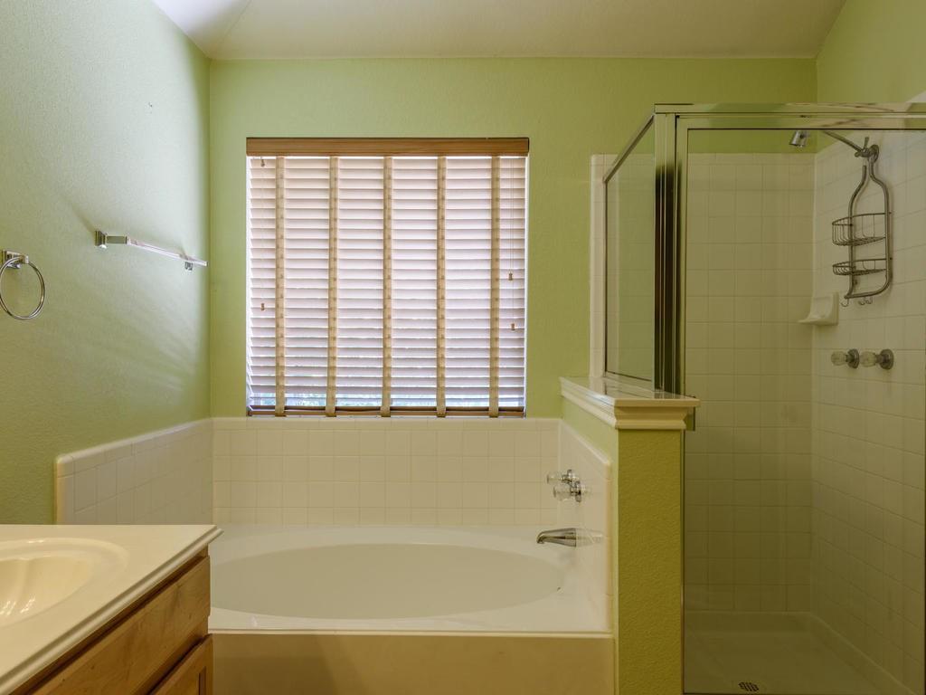 442 S Lynnwood Trl, Cedar Park, TX 78613