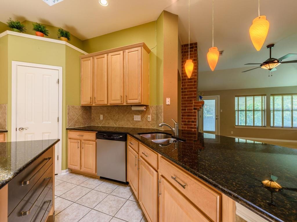 442 S Lynnwood Trl, Cedar Park, TX 78613