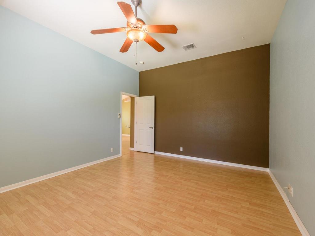 442 S Lynnwood Trl, Cedar Park, TX 78613