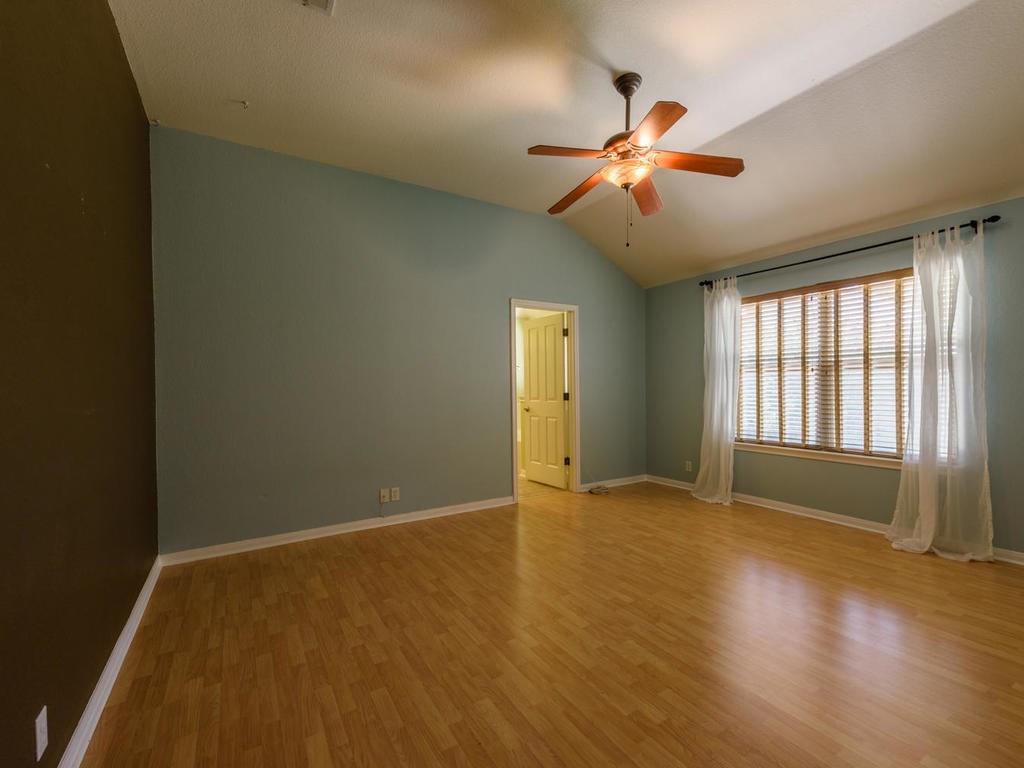442 S Lynnwood Trl, Cedar Park, TX 78613