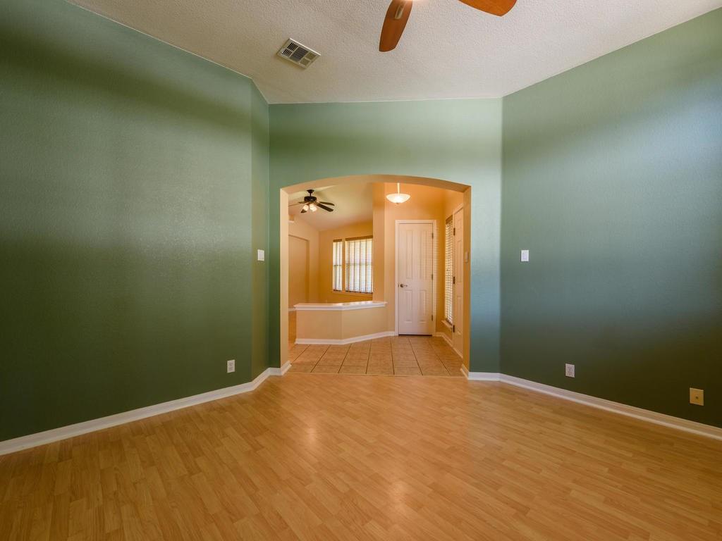 442 S Lynnwood Trl, Cedar Park, TX 78613