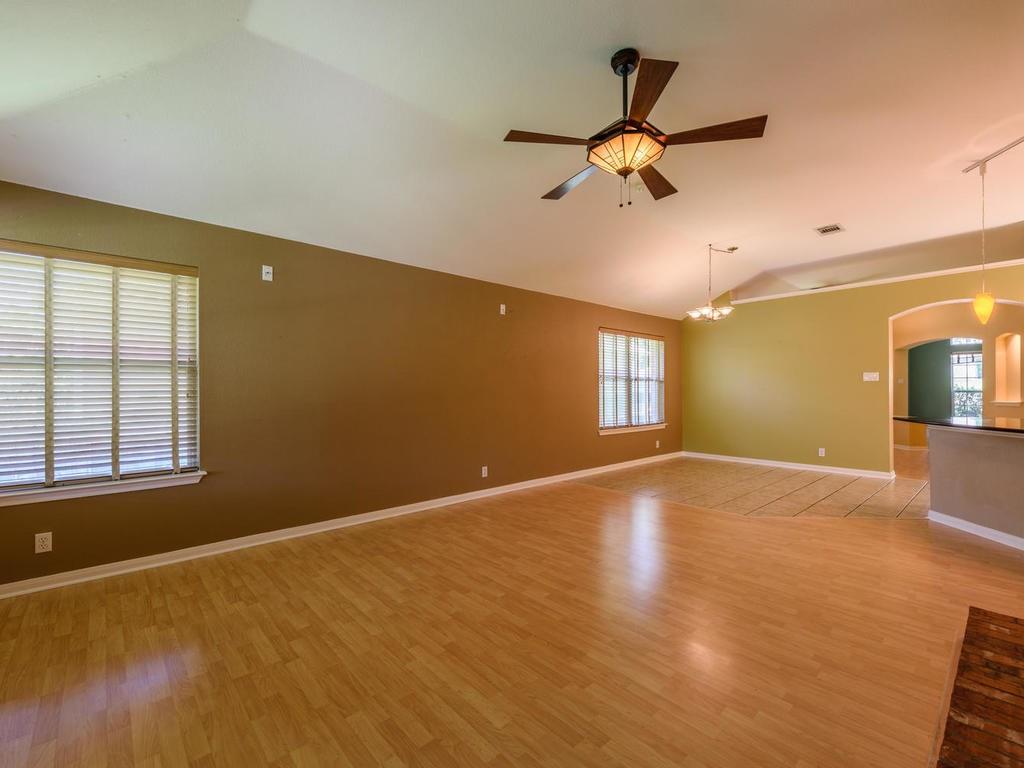 442 S Lynnwood Trl, Cedar Park, TX 78613