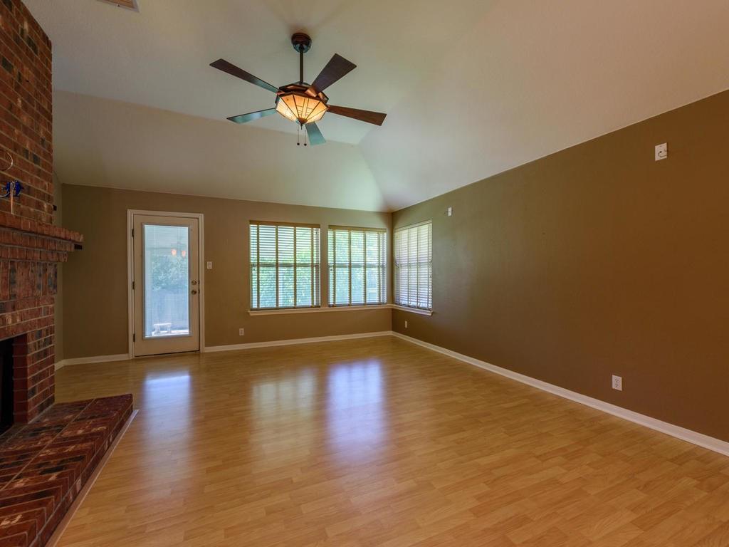 442 S Lynnwood Trl, Cedar Park, TX 78613