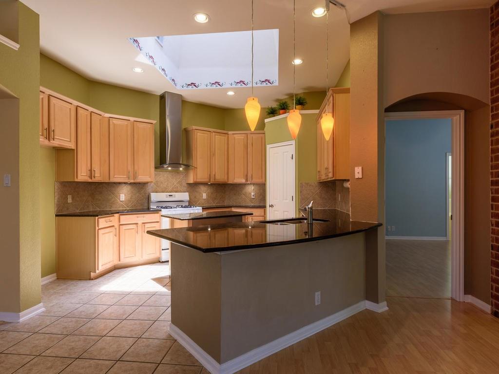 442 S Lynnwood Trl, Cedar Park, TX 78613