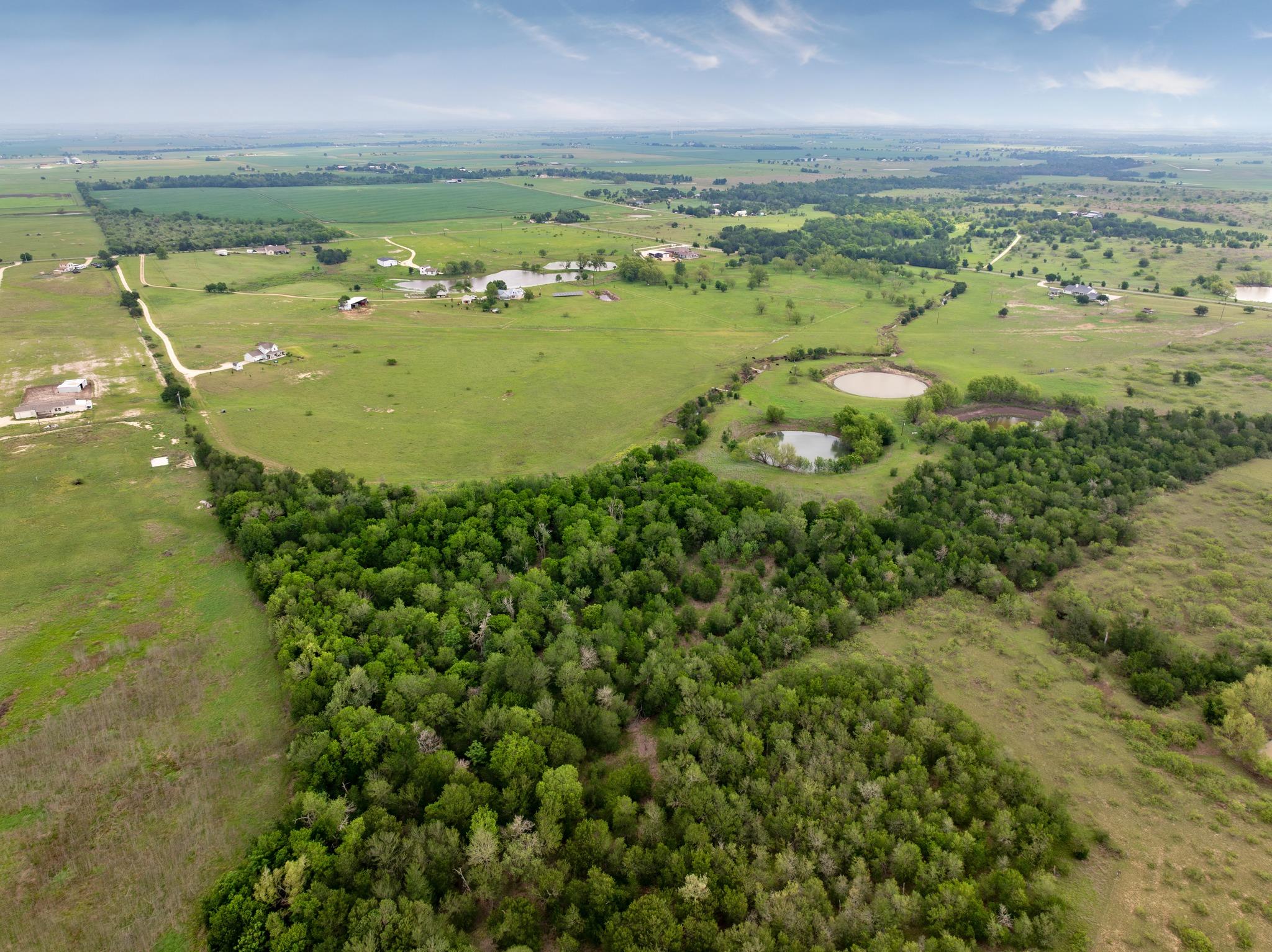 1662 County Road 465, Coupland, TX 78615