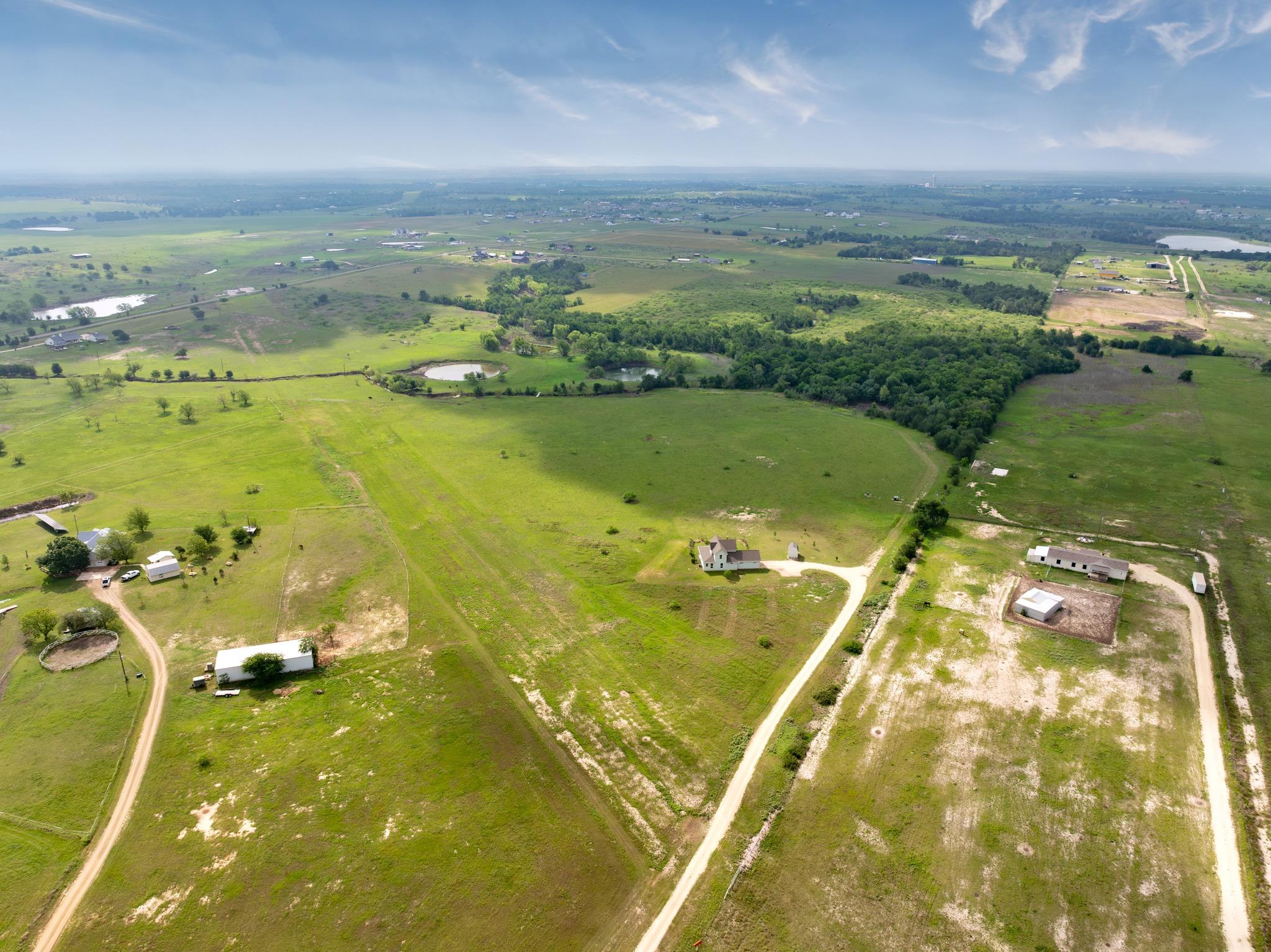 1662 County Road 465, Coupland, TX 78615