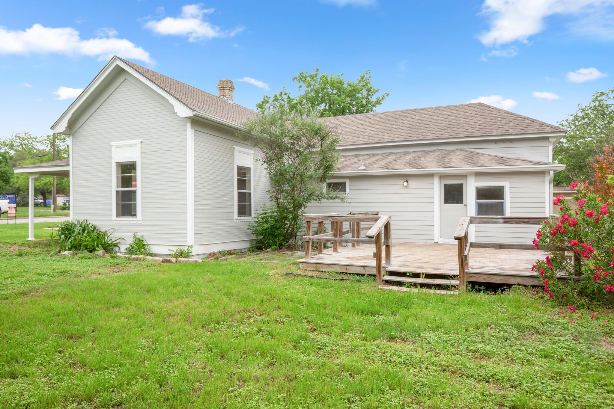104 W Hall St, Pflugerville, TX 78660