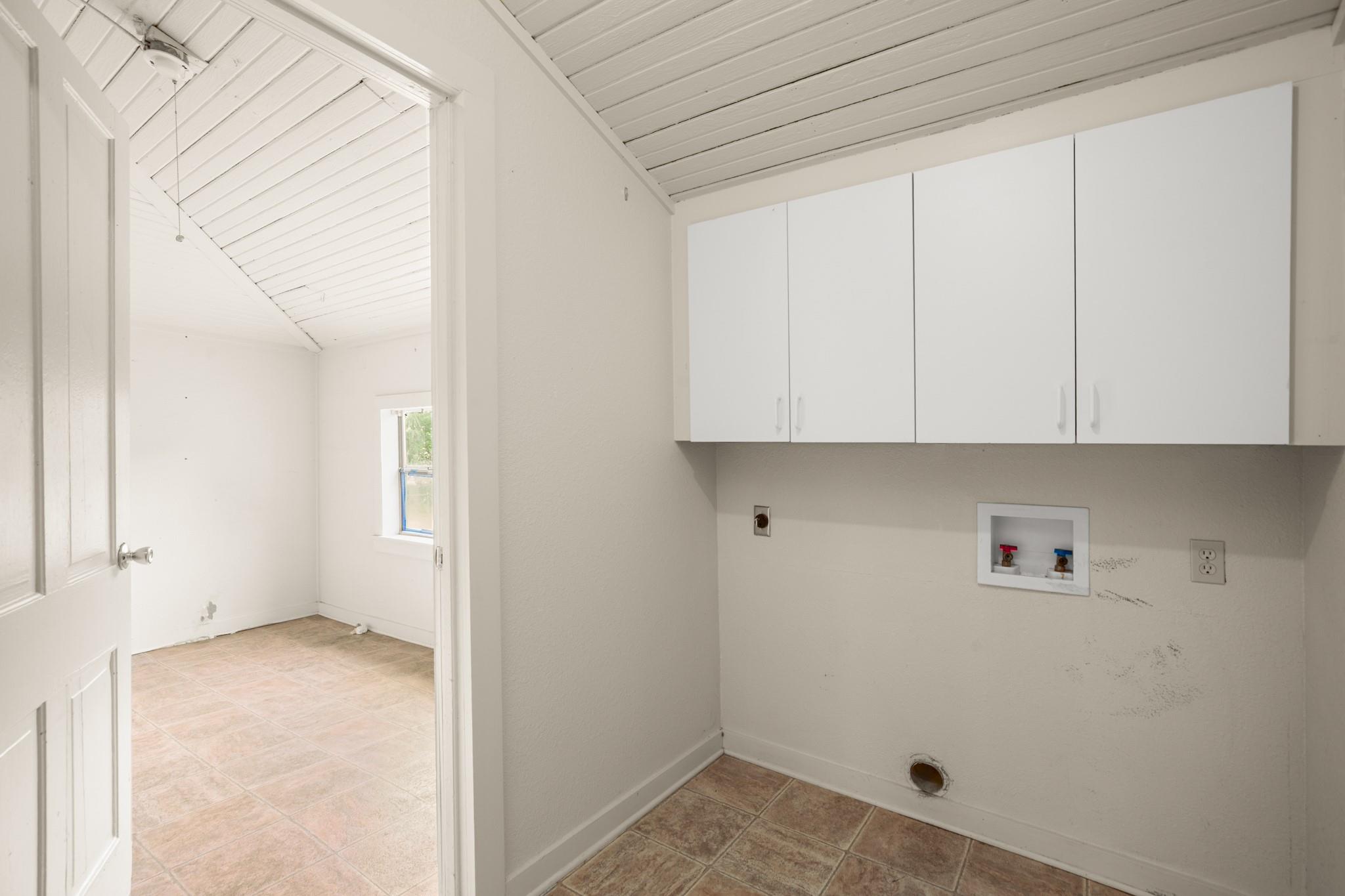 104 W Hall St, Pflugerville, TX 78660
