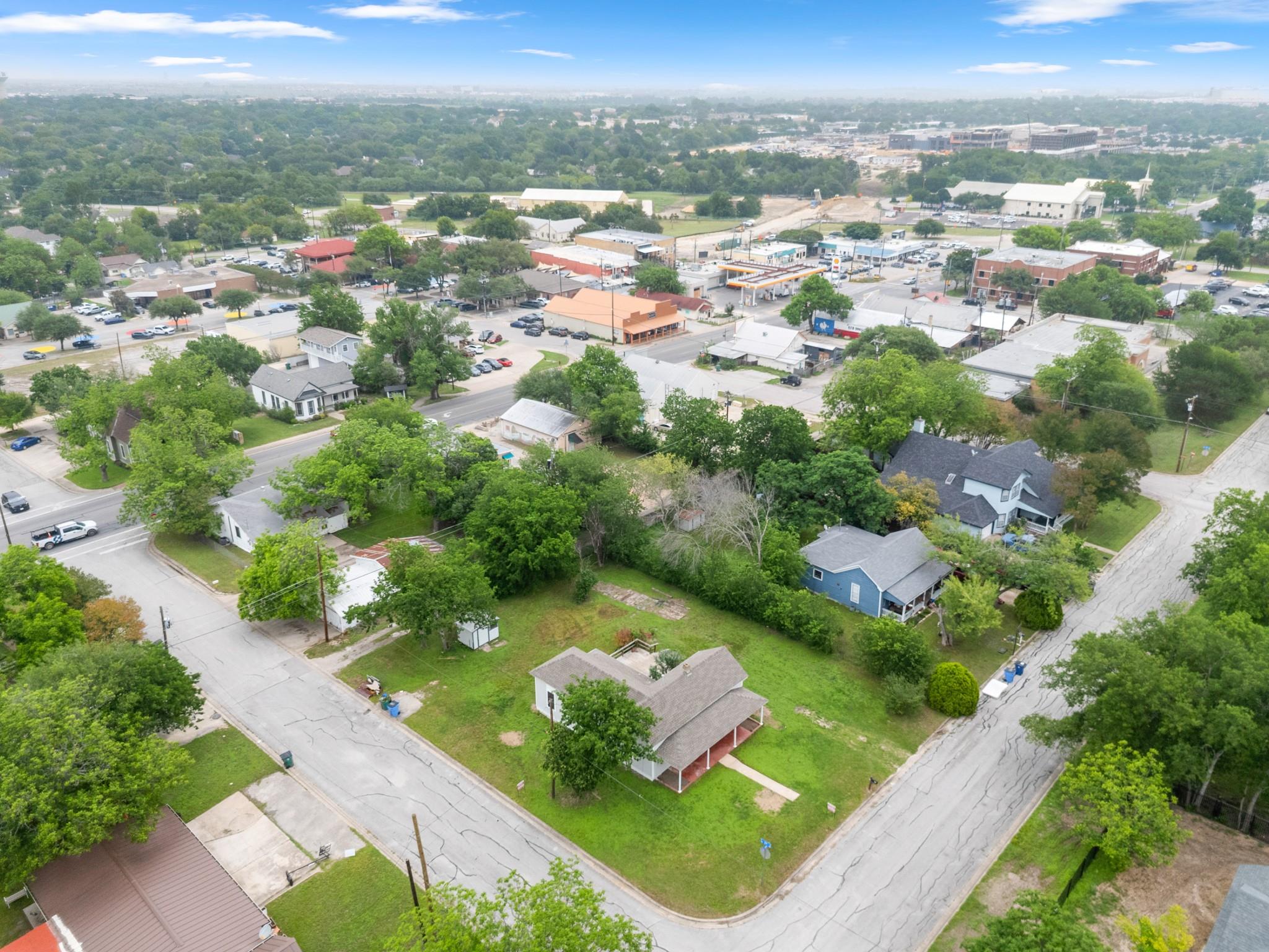 104 W Hall St, Pflugerville, TX 78660