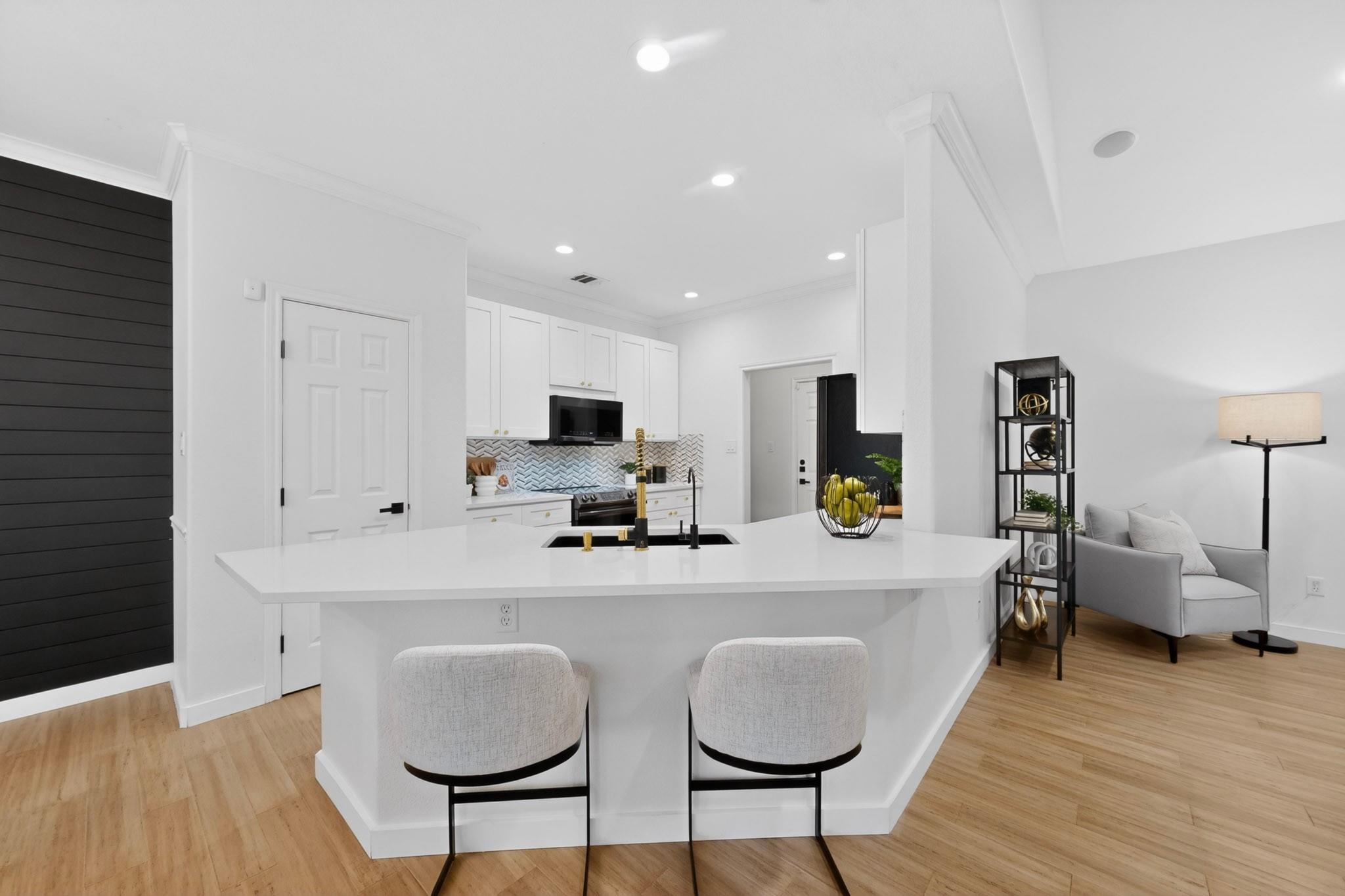 14902 Longbranch Dr, Austin, TX 78734