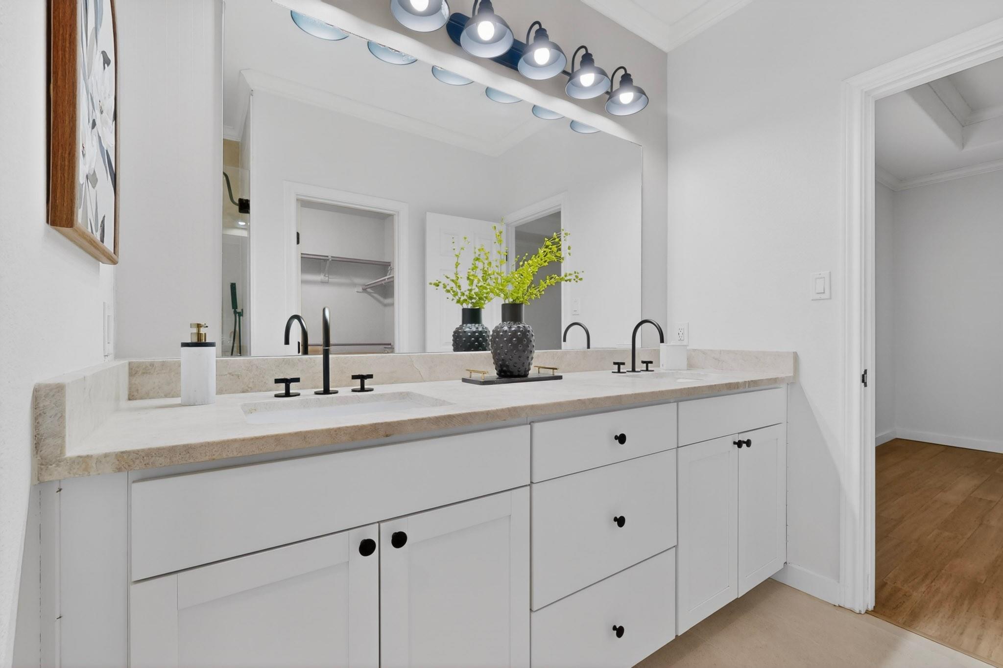 14902 Longbranch Dr, Austin, TX 78734