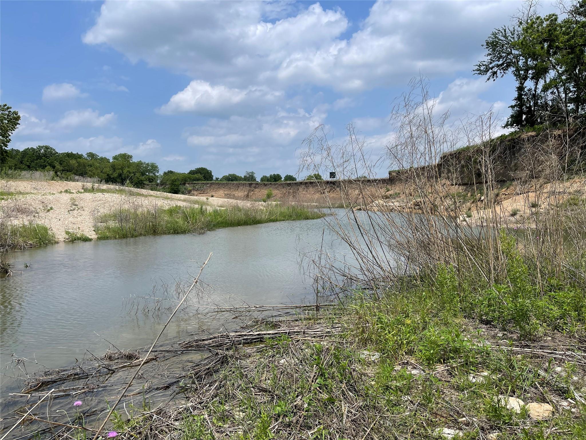 607 County Road 2371 Rd, Meridian, TX 76665