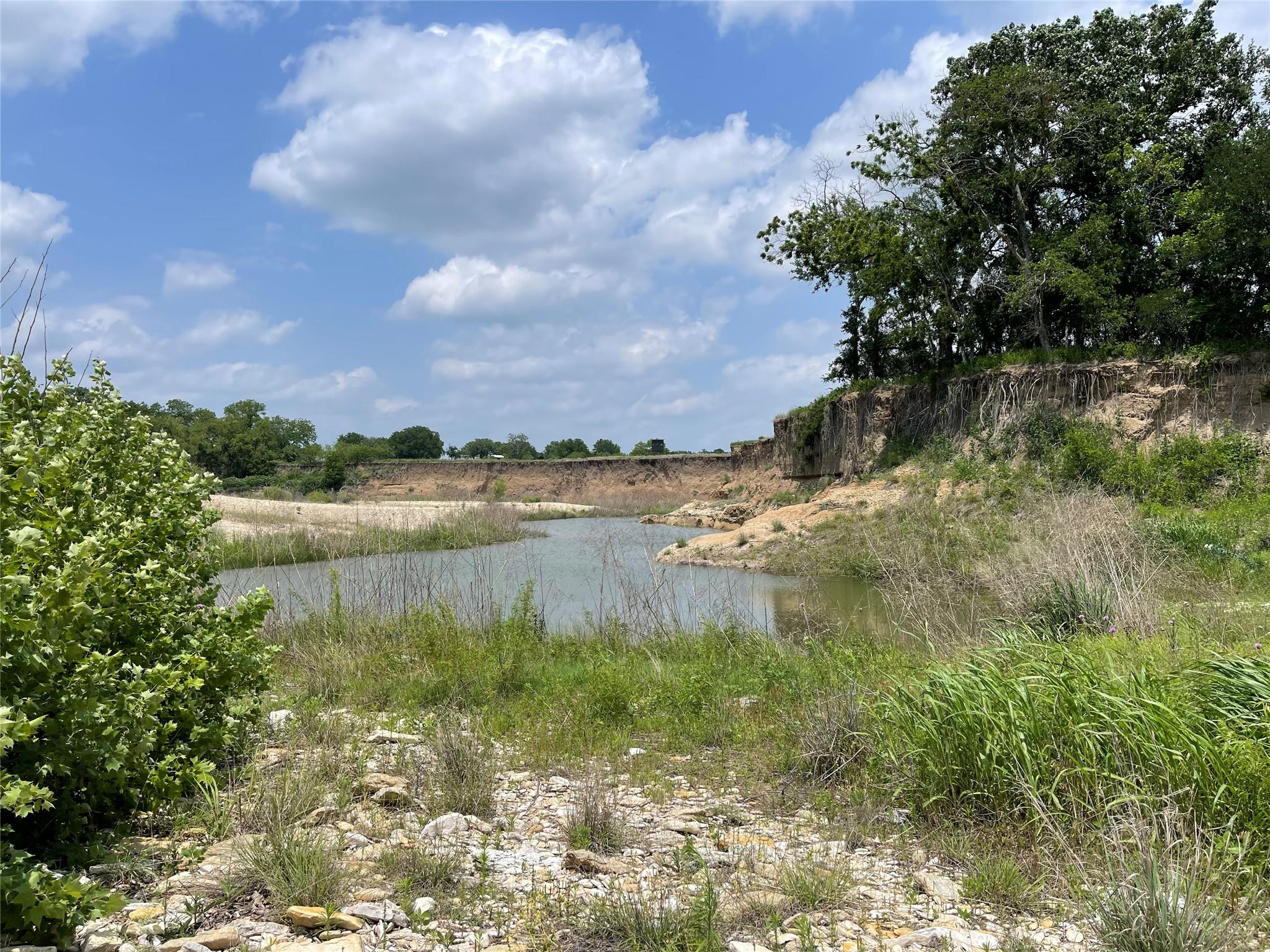 607 County Road 2371 Rd, Meridian, TX 76665