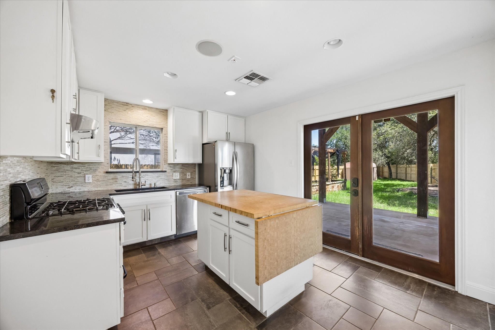 8509 Copano Dr, Austin, TX 78749