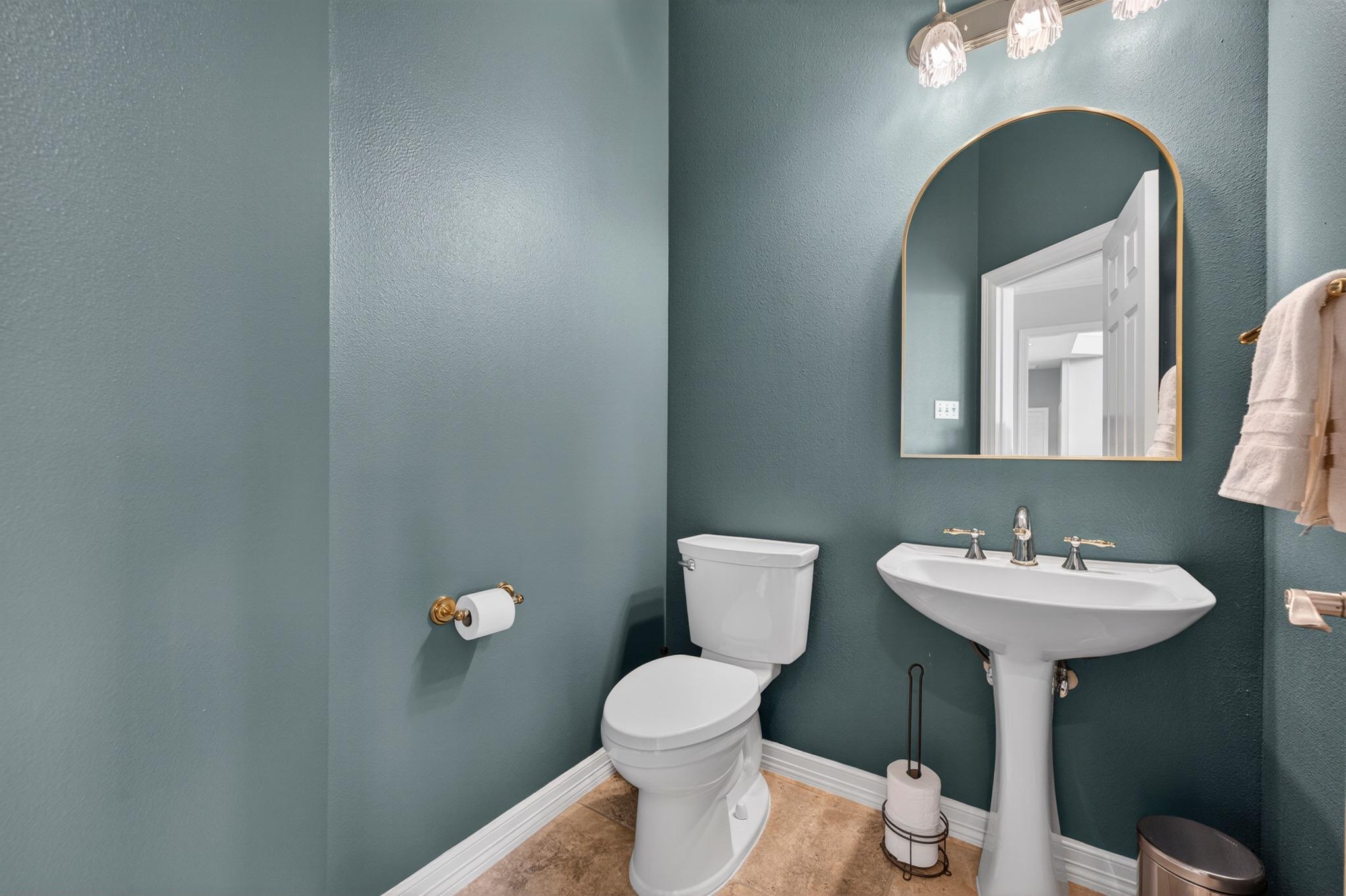 804 N Weston Ln, Austin, TX 78733