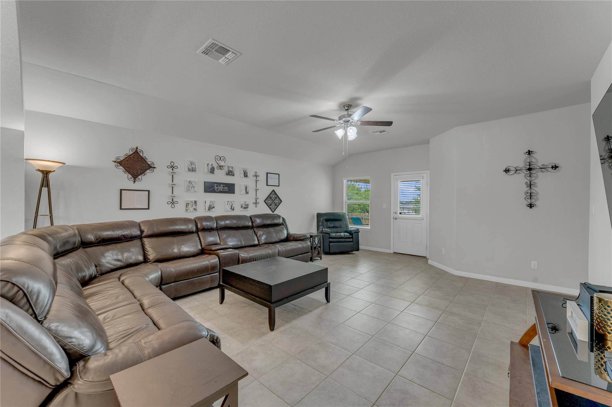 132 Cinnamon Loop, Burnet, TX 78611