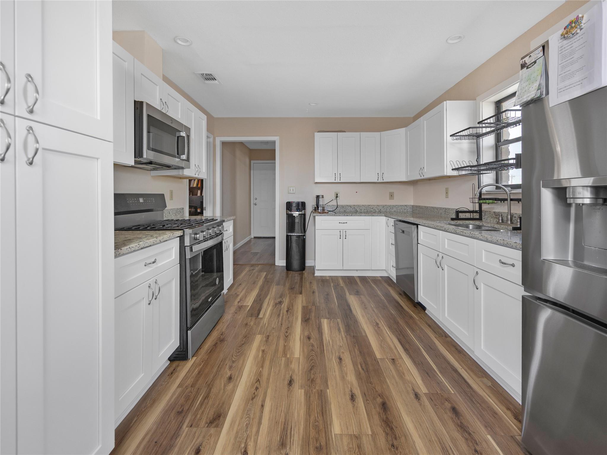 2412 Williamson Rd, Lockhart, TX 78644