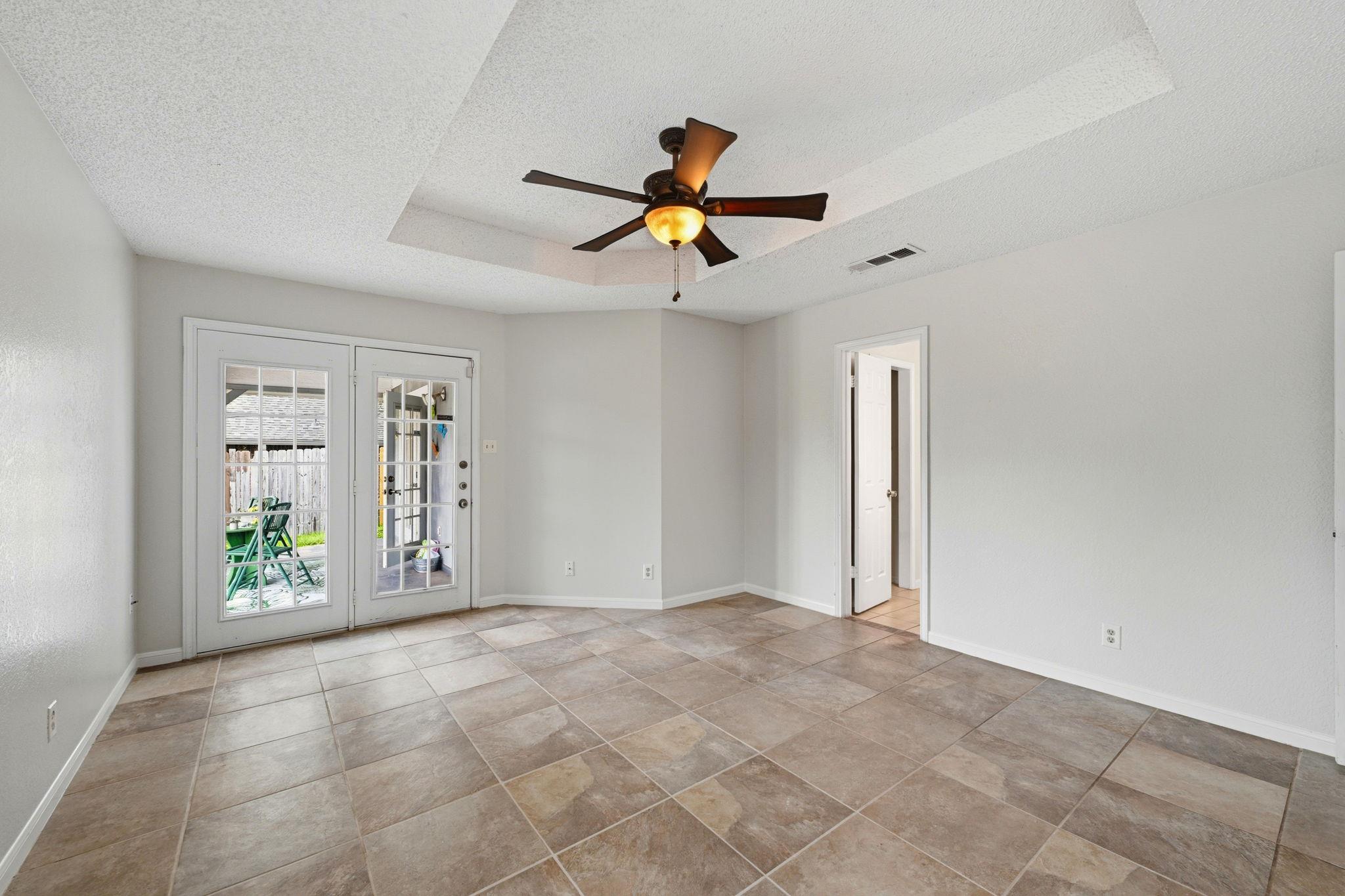 4805 Creekside Dr, Killeen, TX 76543