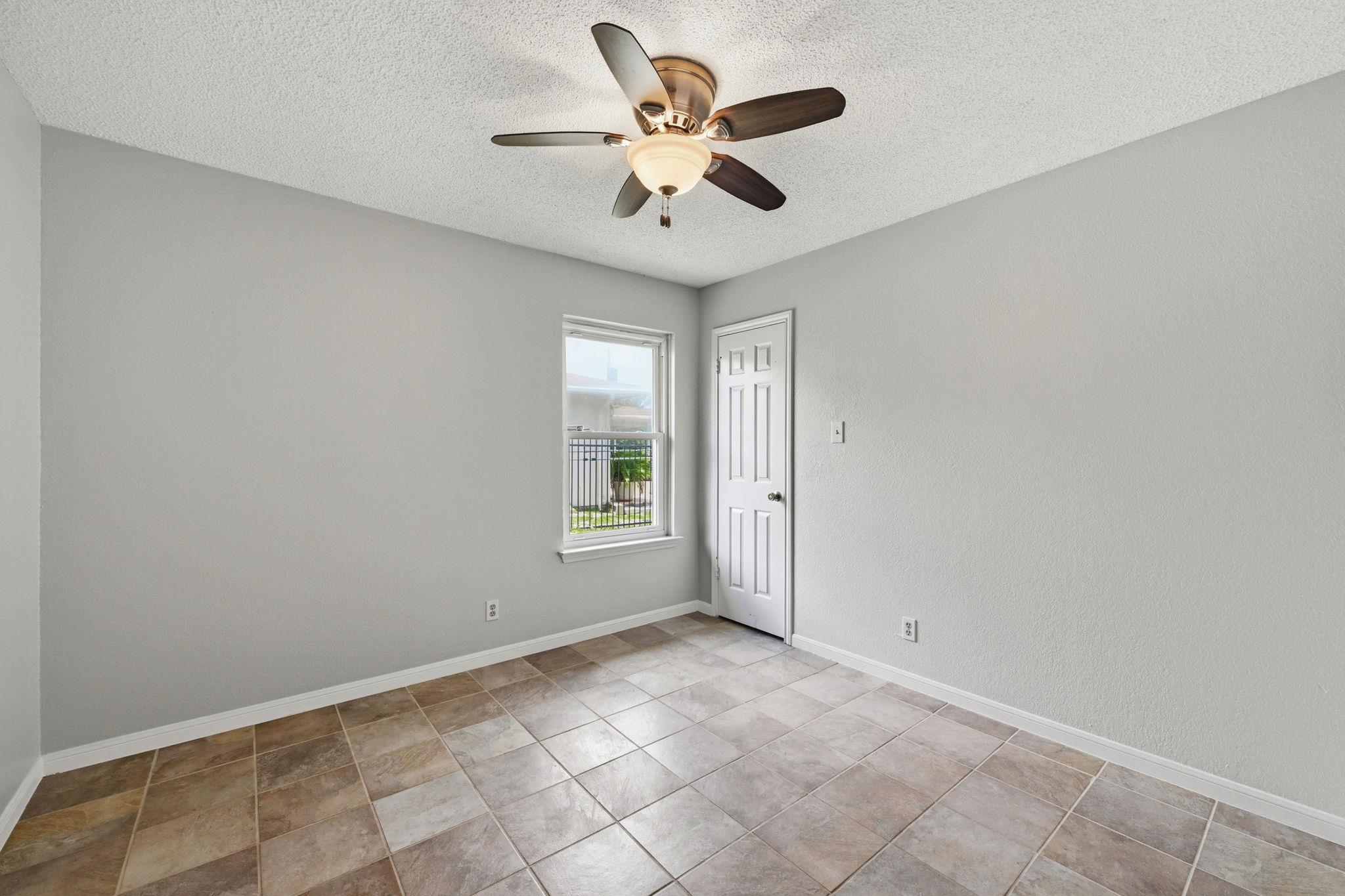 4805 Creekside Dr, Killeen, TX 76543