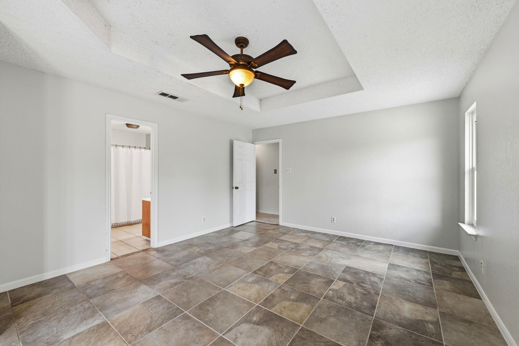 4805 Creekside Dr, Killeen, TX 76543