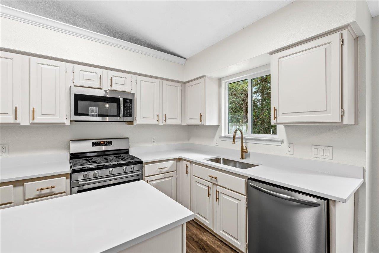 4004 Danli Ln, Austin, TX 78749