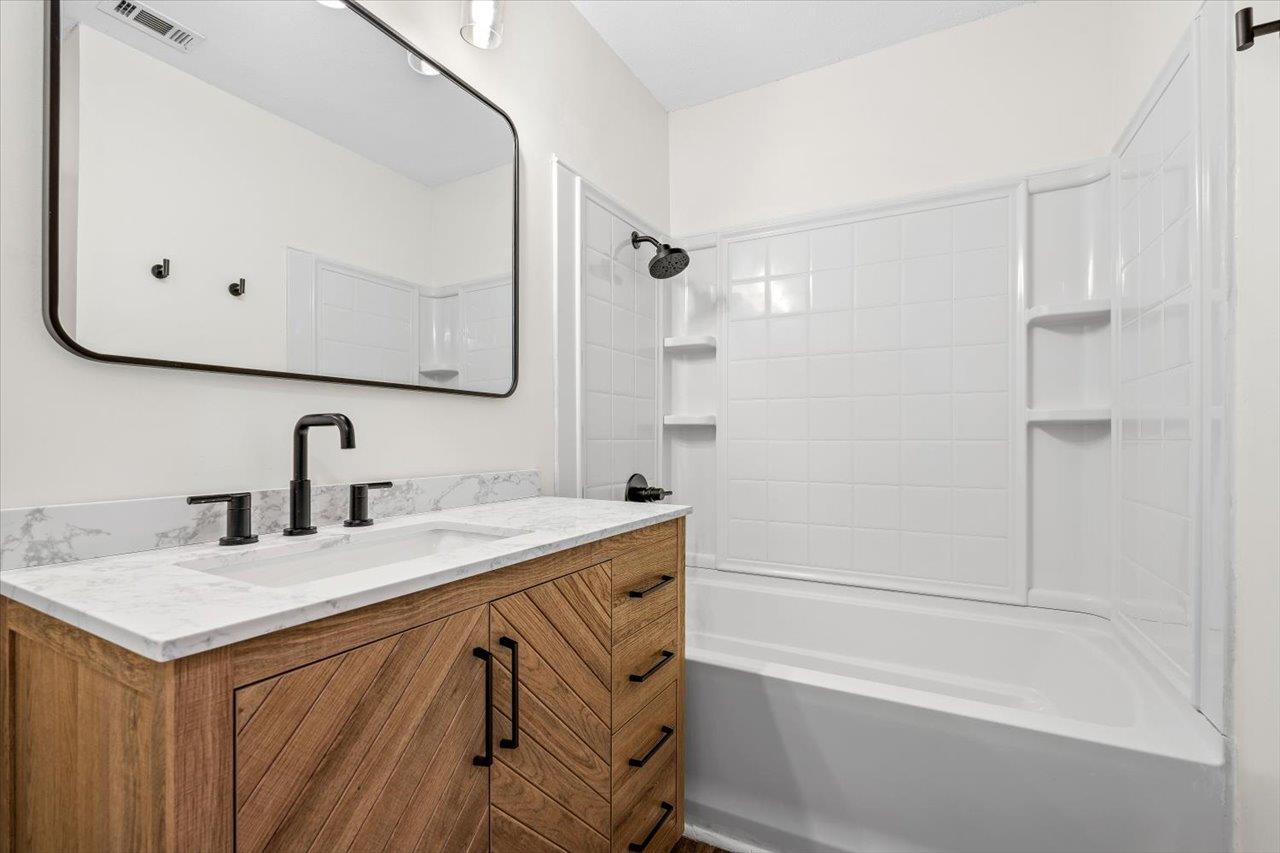 4004 Danli Ln, Austin, TX 78749