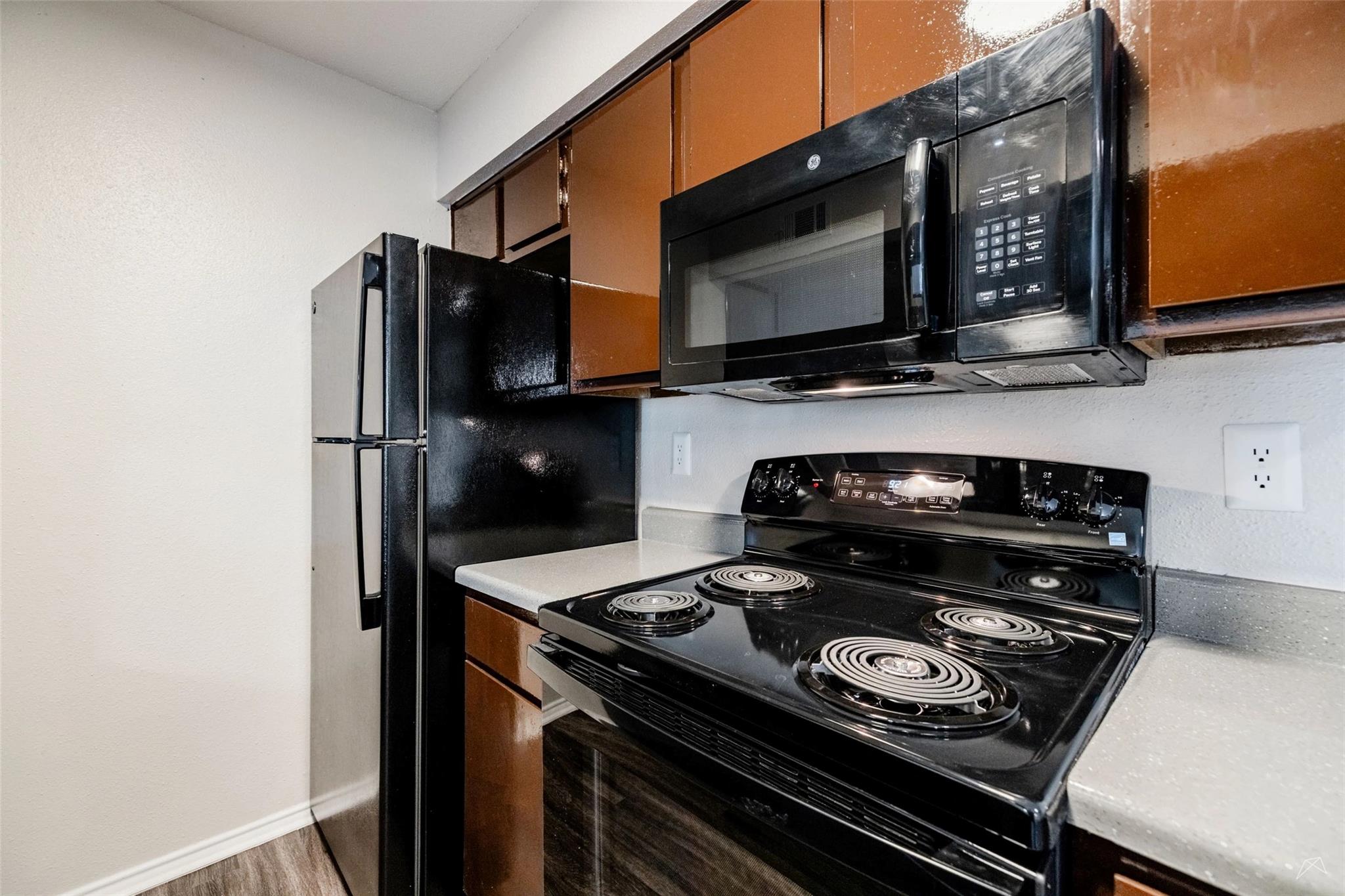 2809 W William Cannon Dr # E208, Austin, TX 78745