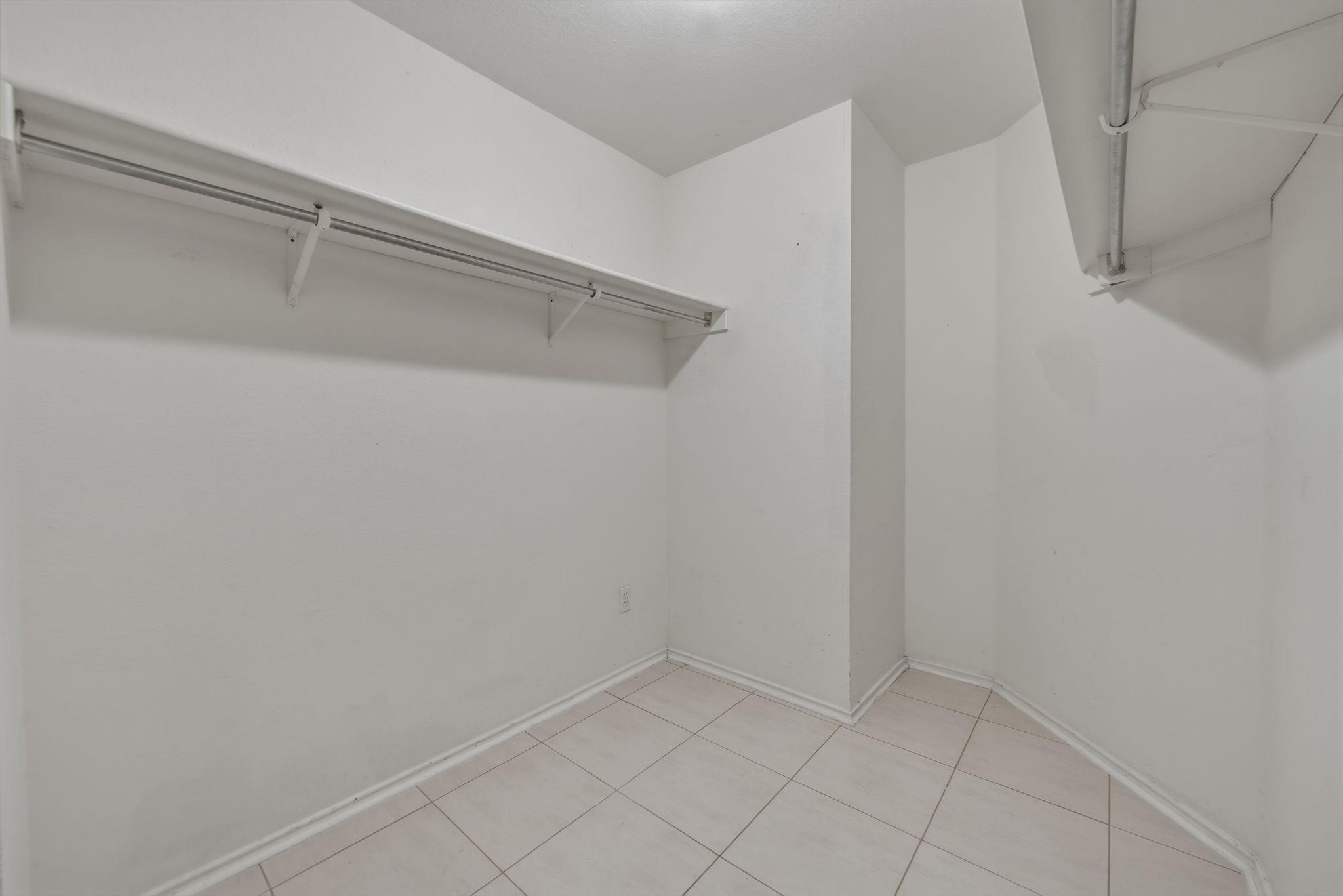 109 Comal Cv, Elgin, TX 78621