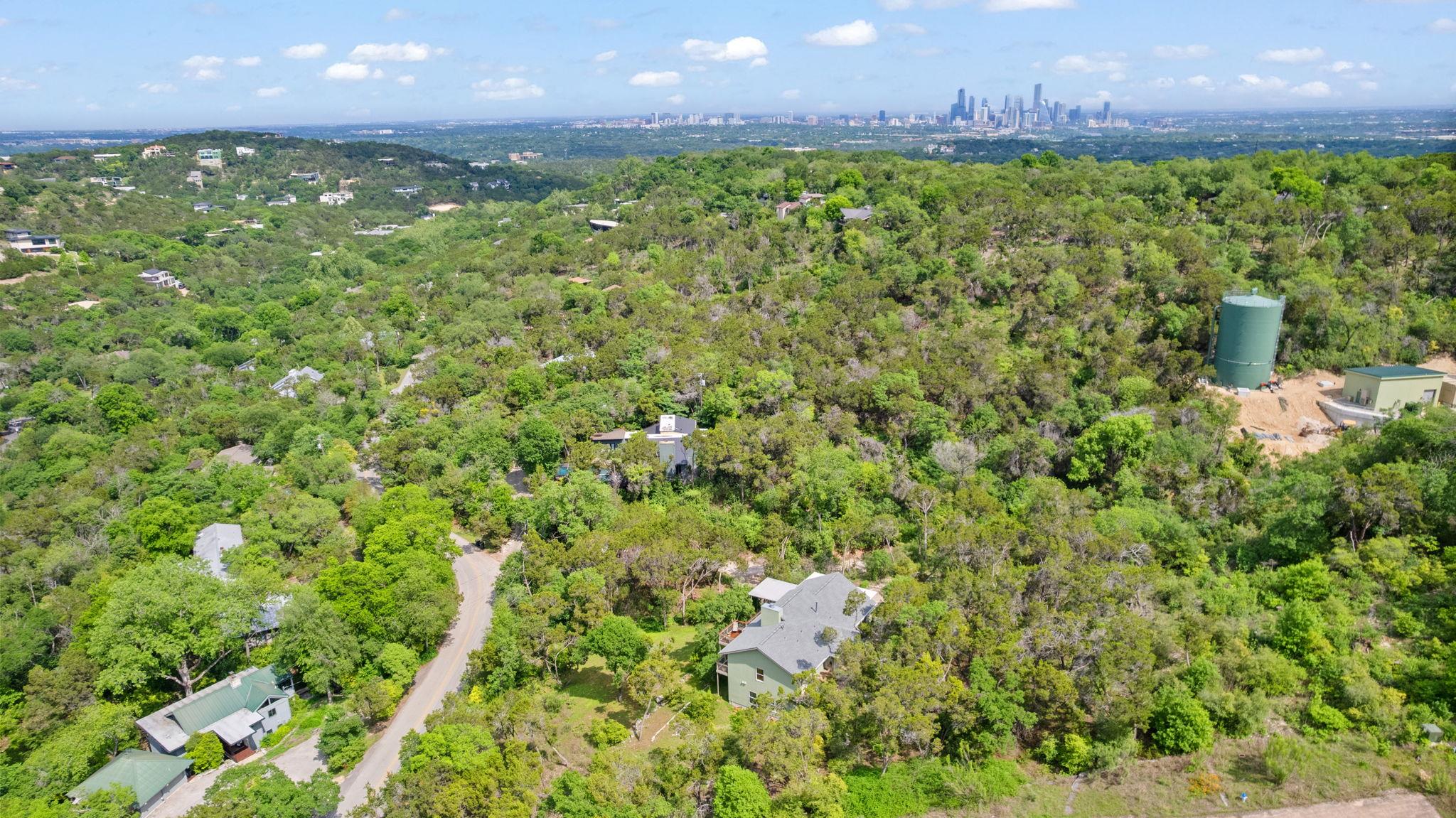 701 Yaupon Valley Rd, West Lake Hills, TX 78746