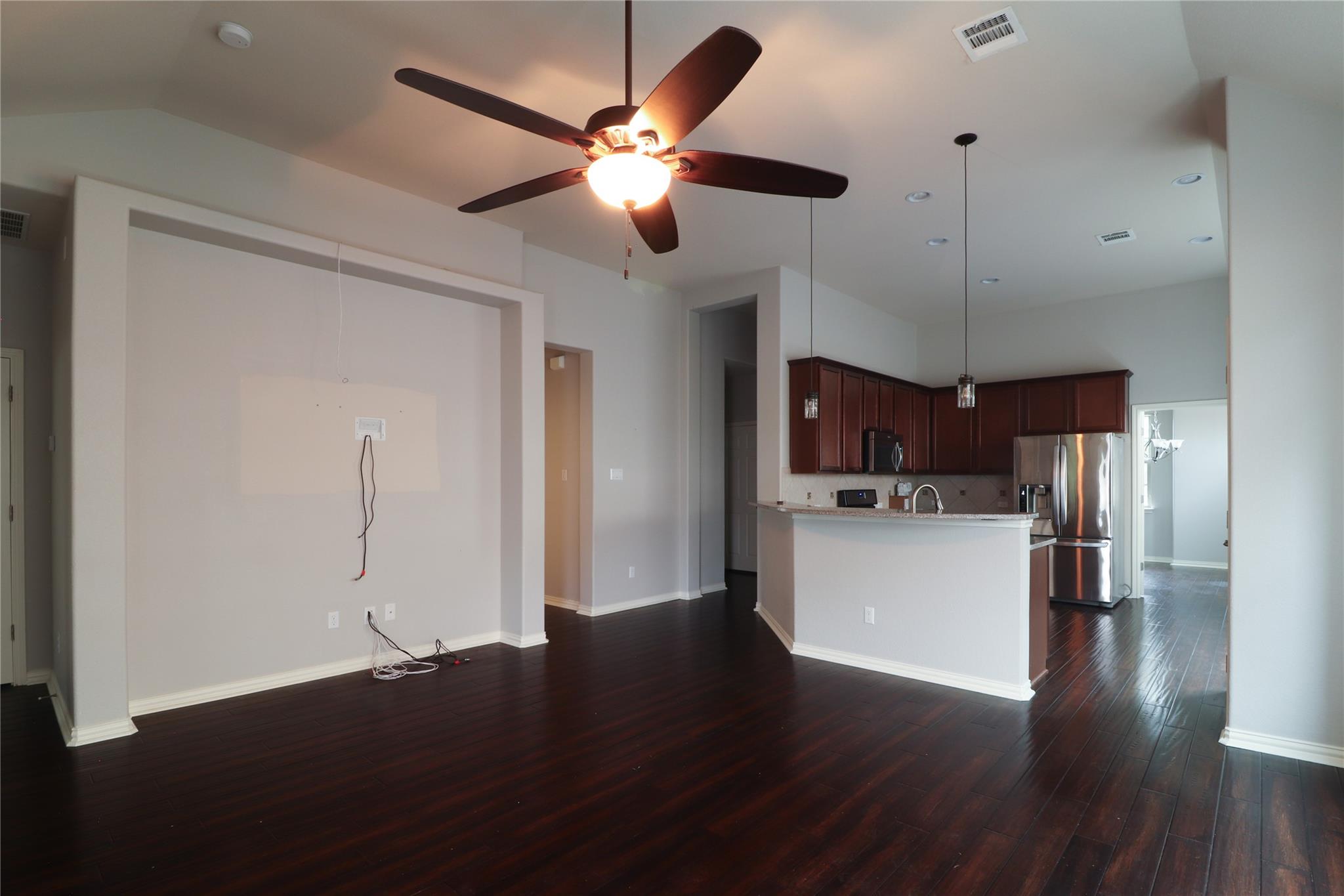 528 Loma Cedro Bnd, Leander, TX 78641