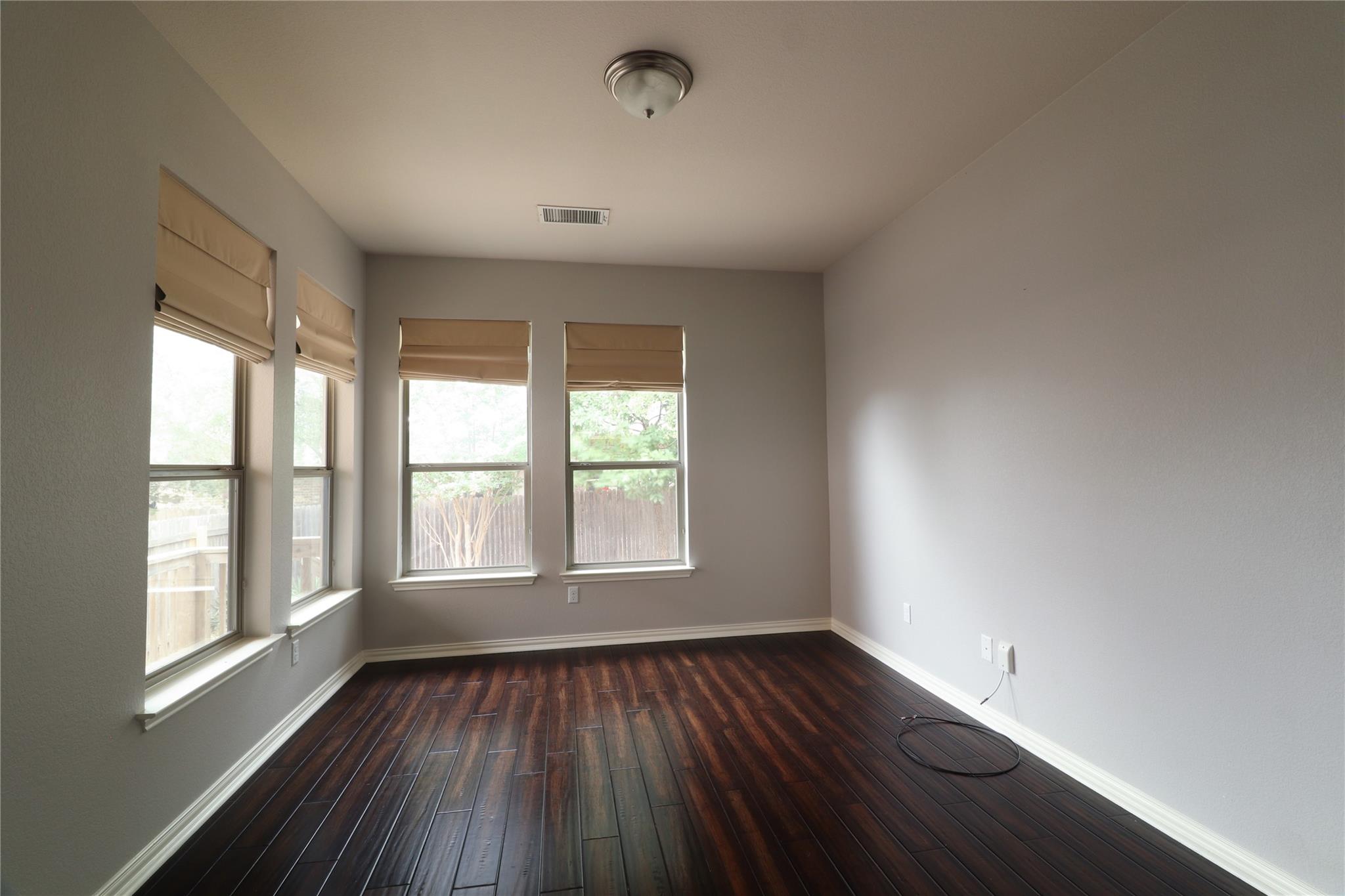 528 Loma Cedro Bnd, Leander, TX 78641