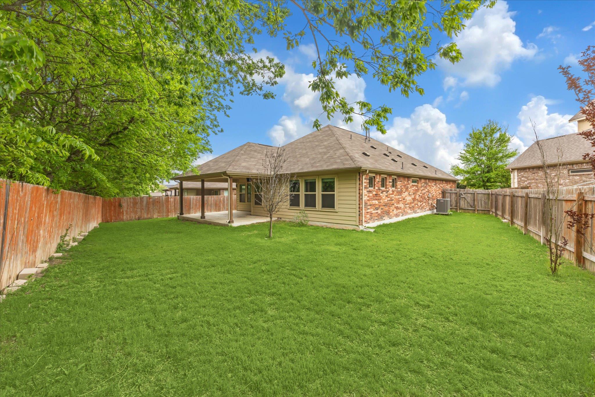 148 Peacock Trl, Buda, TX 78610