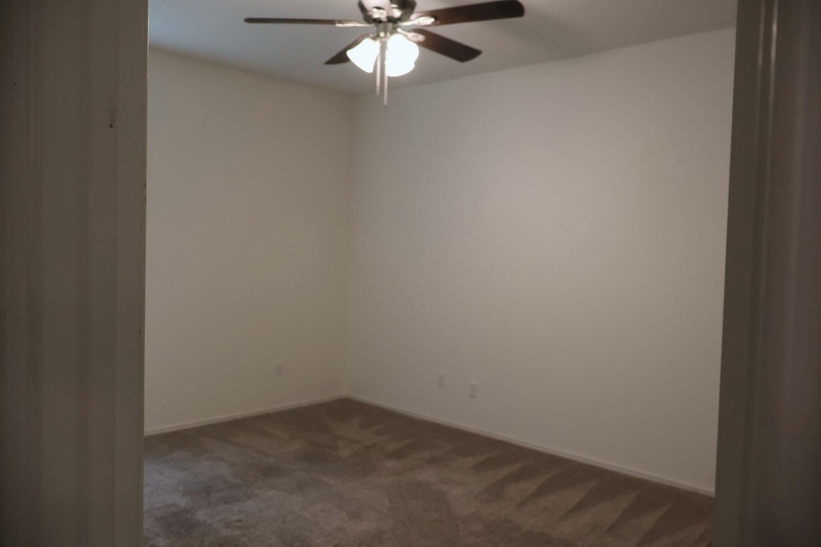 117 Galaxy Way, Jarrell, TX 76537