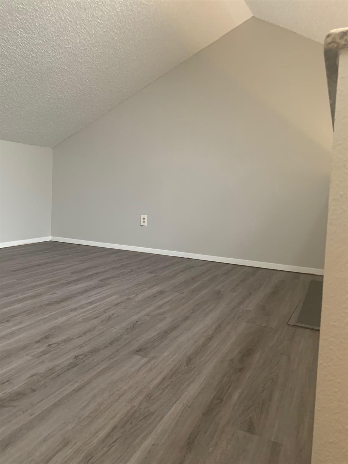 2210 Pearl St # 305, Austin, TX 78705