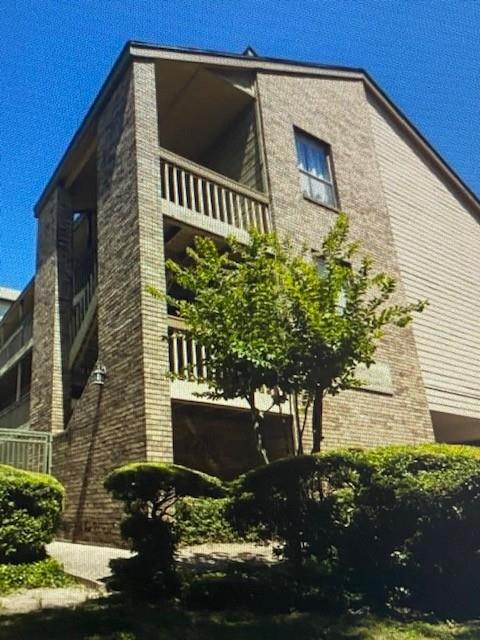 2210 Pearl St # 305, Austin, TX 78705