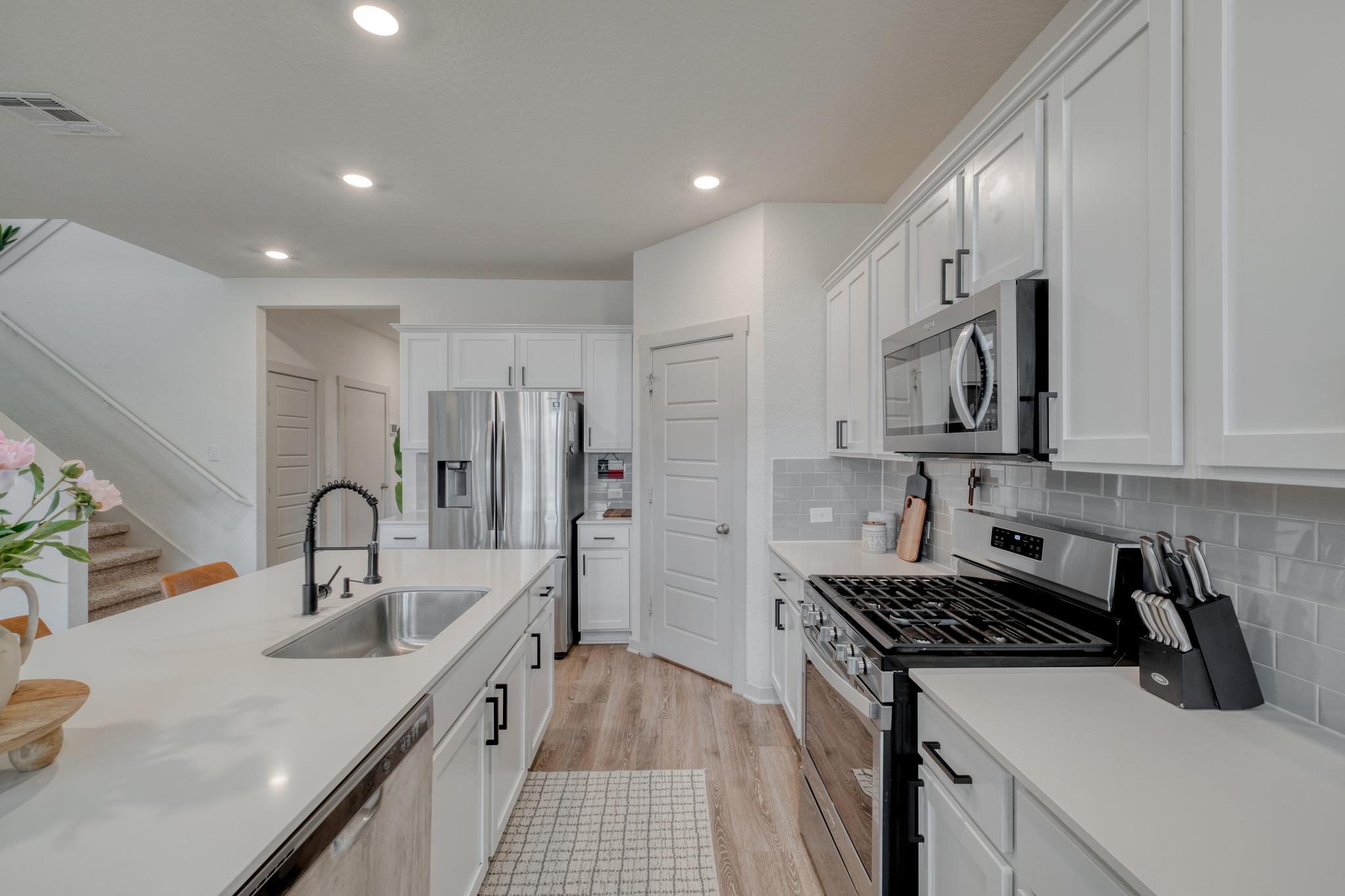 14005 McArthur Dr, Manor, TX 78653