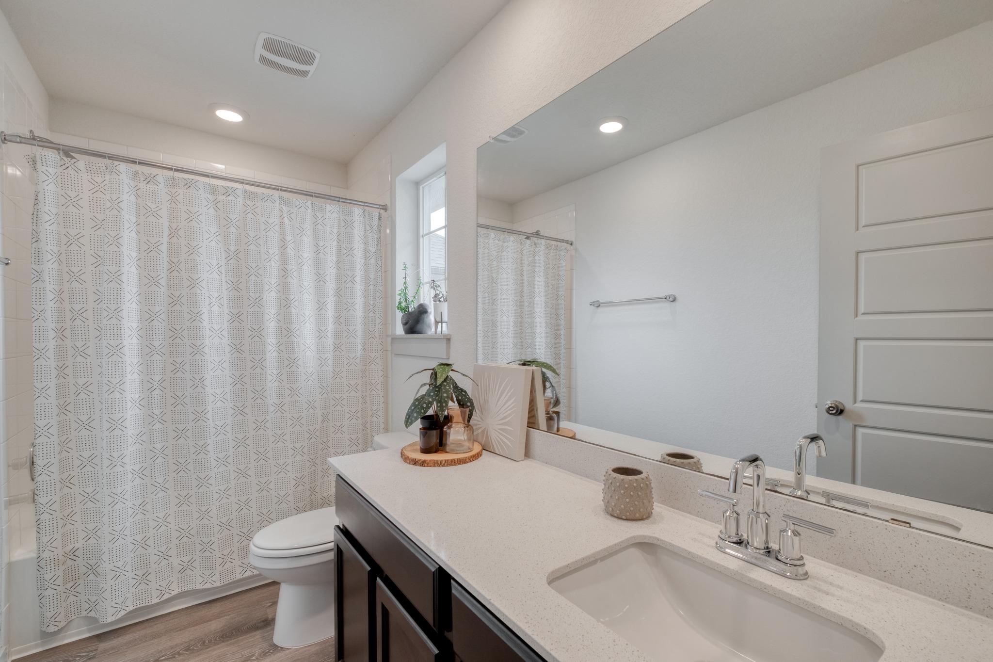 14005 McArthur Dr, Manor, TX 78653