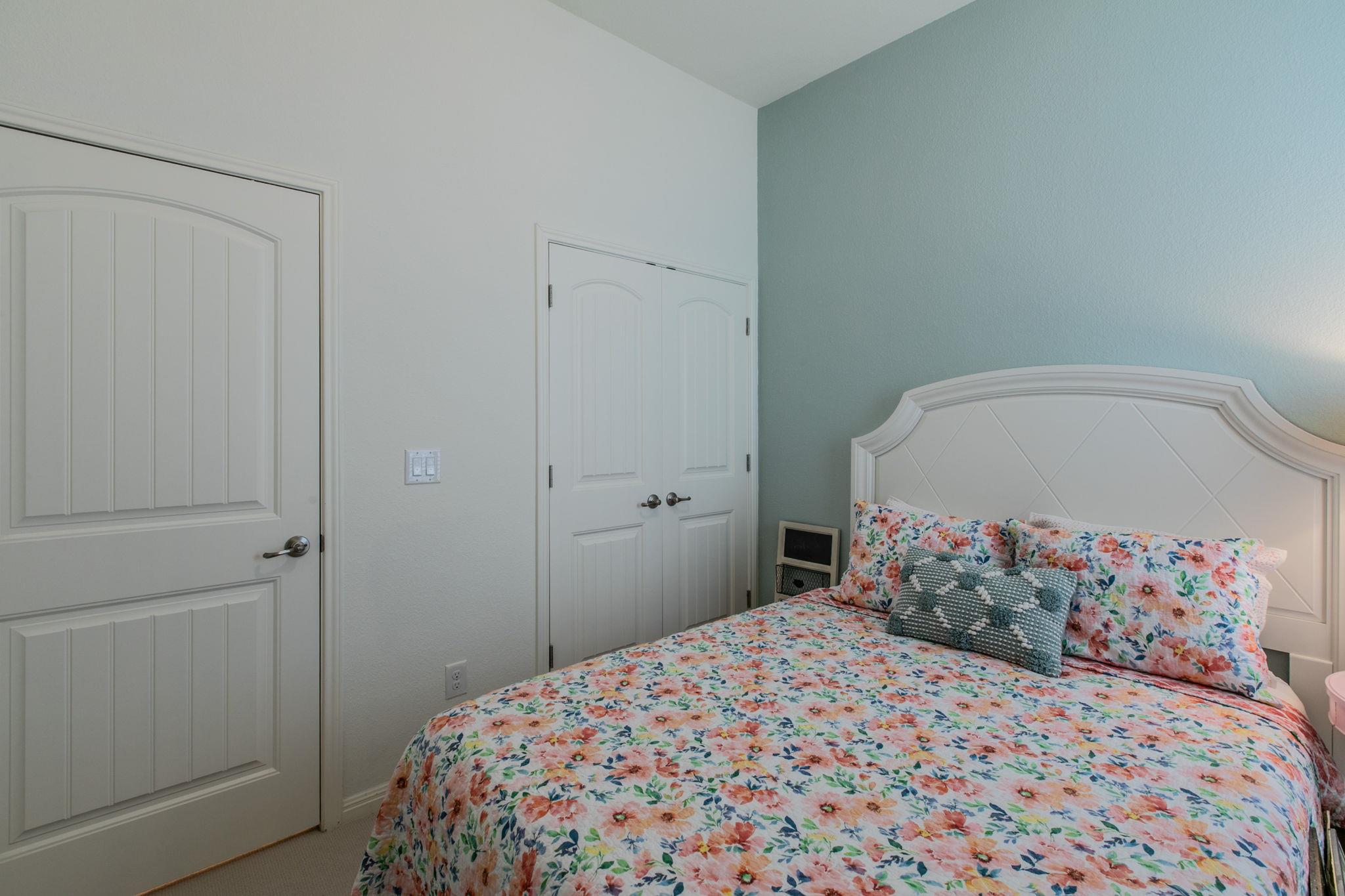 231 Simon, Kyle, TX 78640