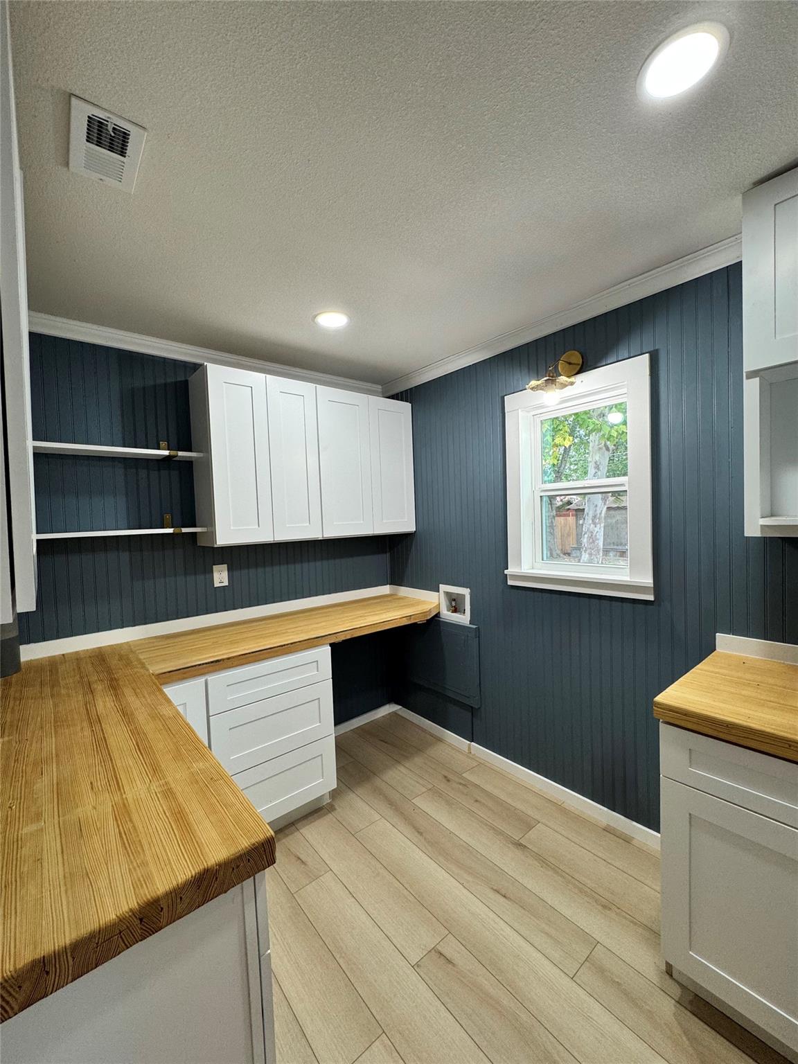 223 NW Front St, Bartlett, TX 76511