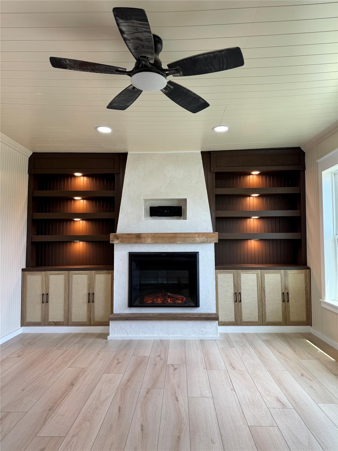 223 NW Front St, Bartlett, TX 76511