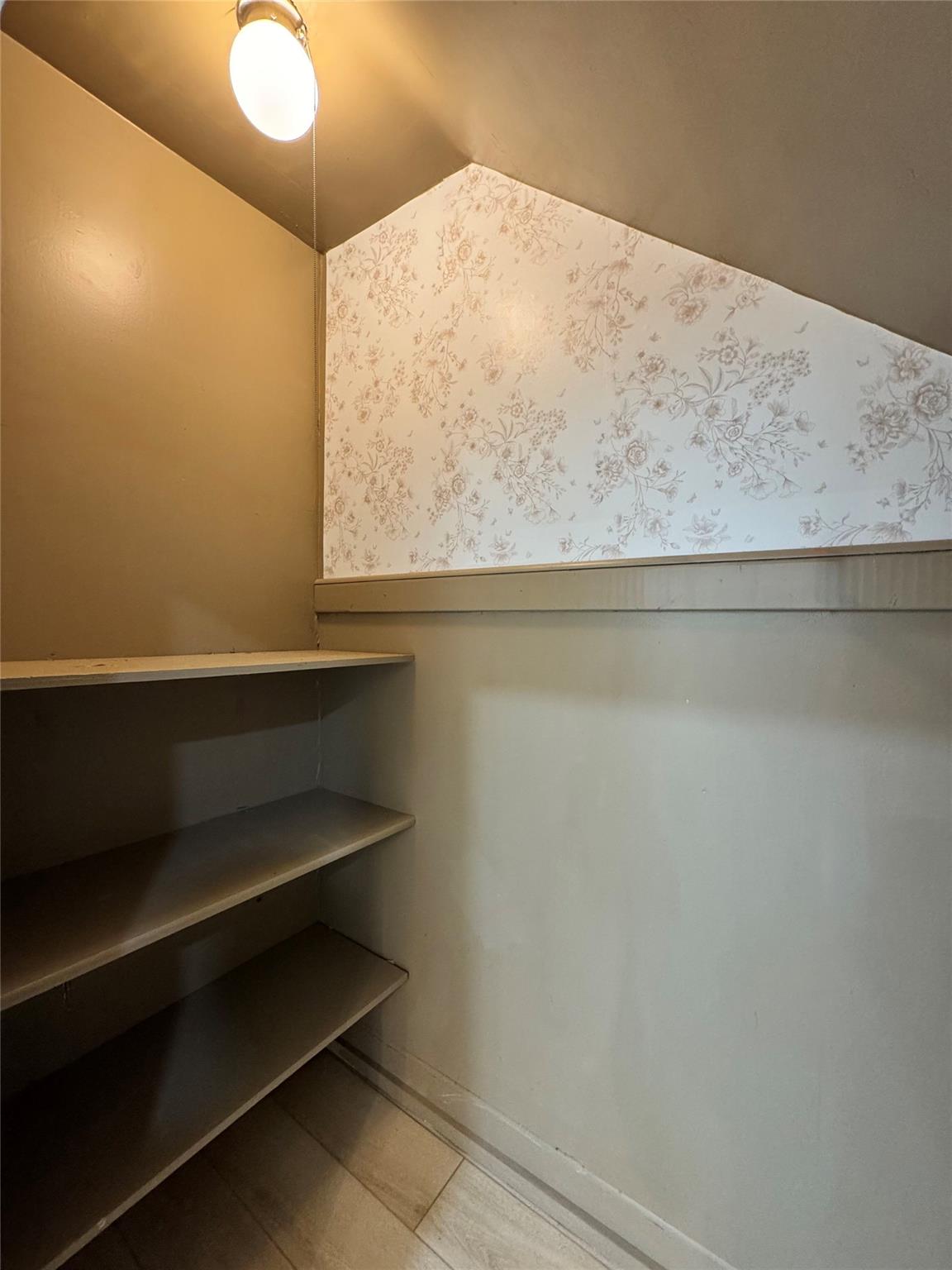 223 NW Front St, Bartlett, TX 76511