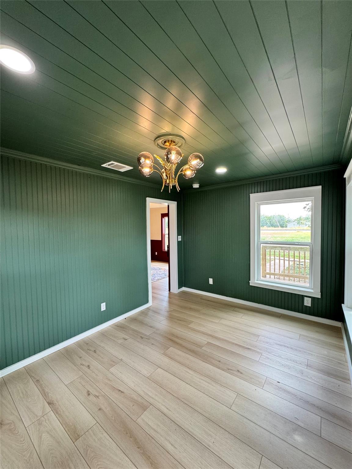 223 NW Front St, Bartlett, TX 76511