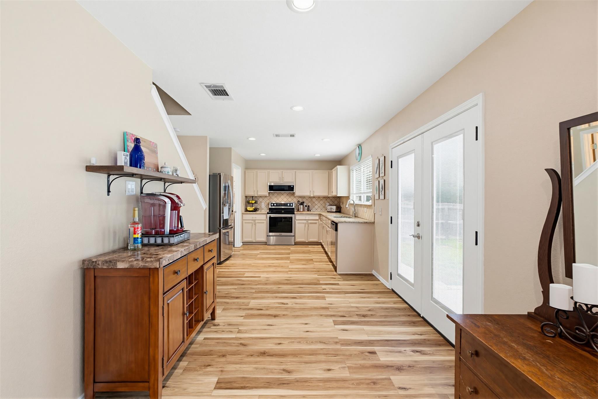 369 S Kates Cv, Buda, TX 78610