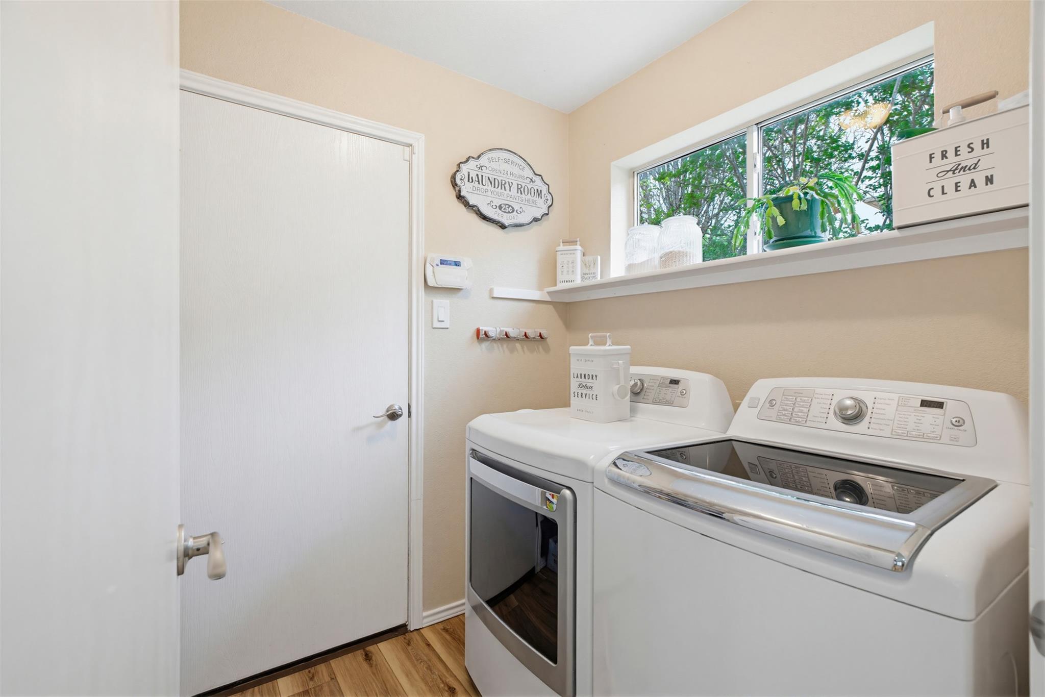 369 S Kates Cv, Buda, TX 78610