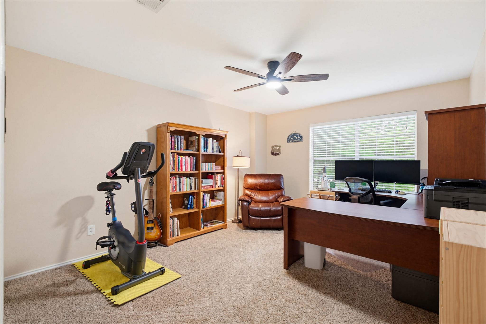 369 S Kates Cv, Buda, TX 78610